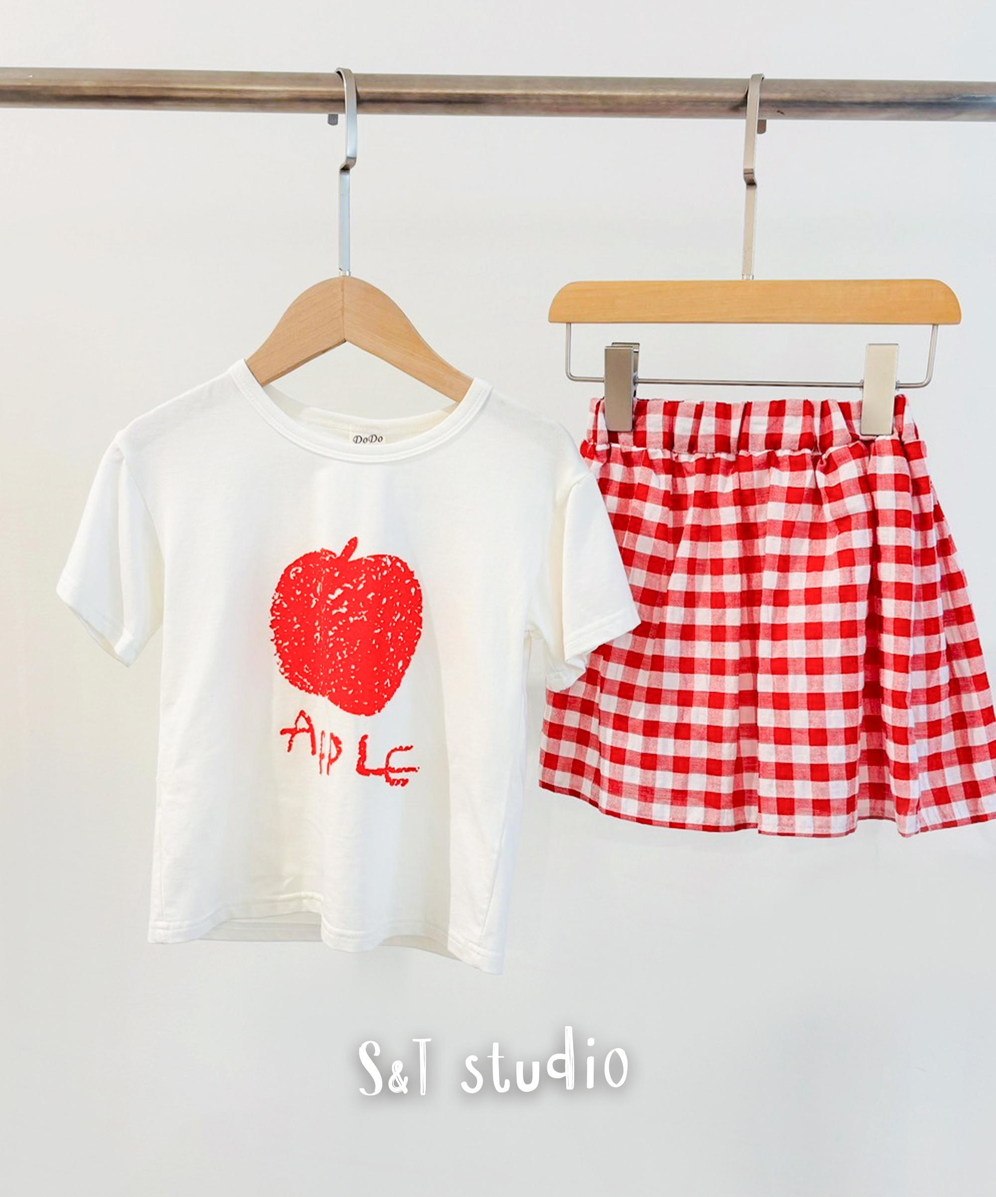 Apple Girl 女孩夏日格子套裝(100-150)