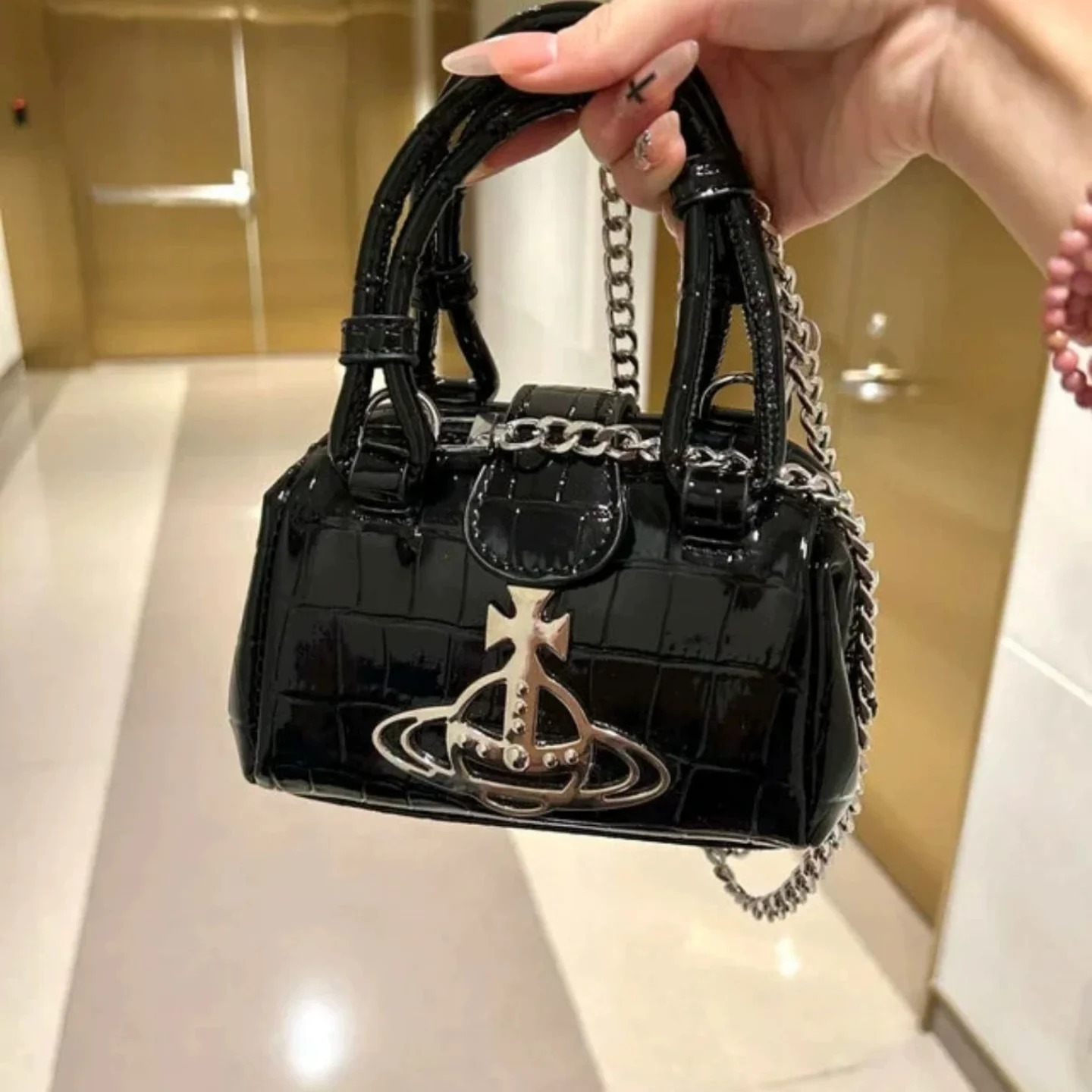 Vivienne Westwood 迷你手袋 Mini handbag  (made in Italy)