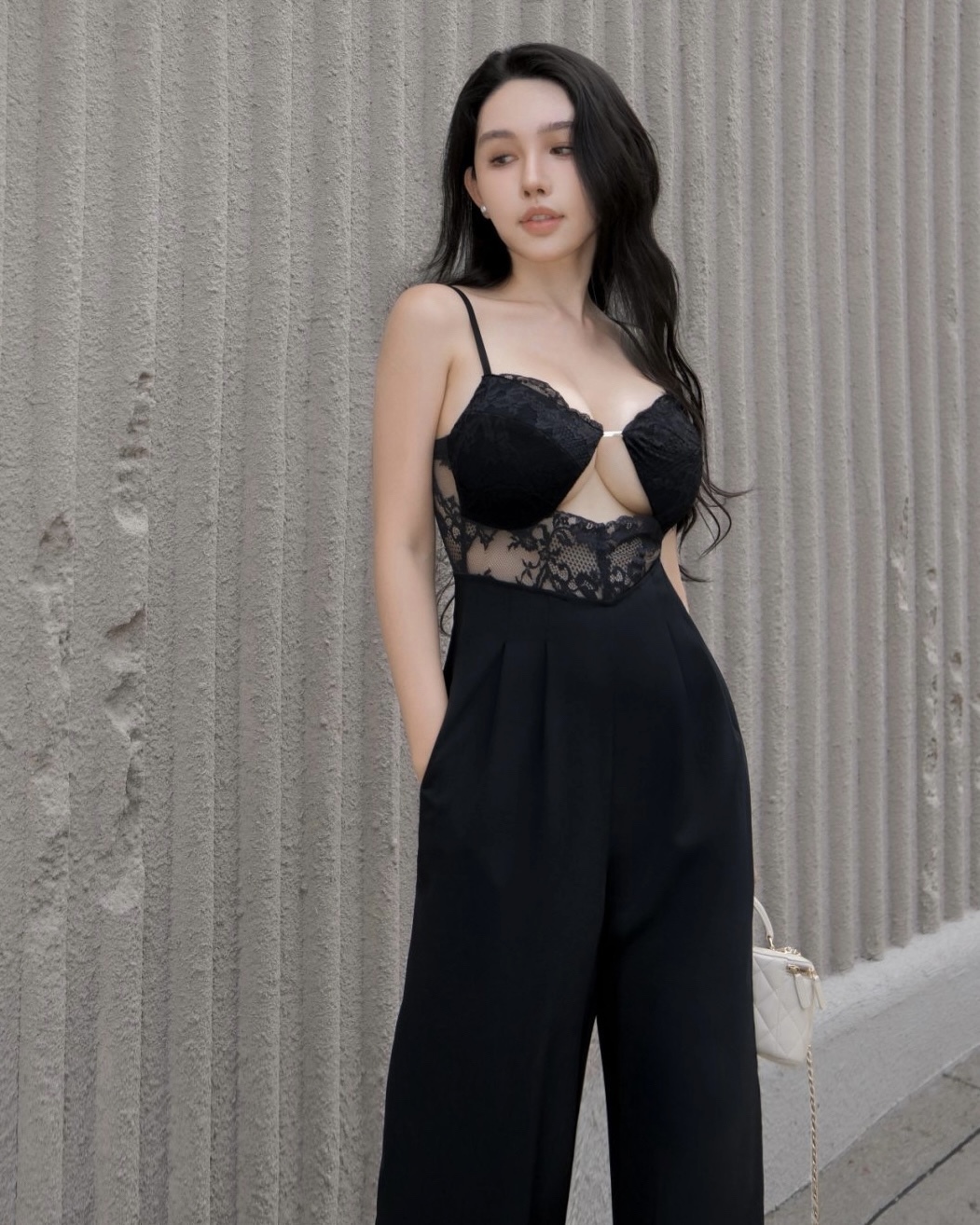 訂製-性感蕾絲鐵牌鏤空連身長褲