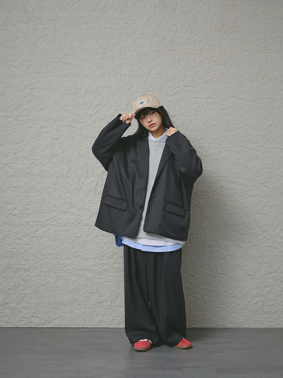 翻蓋雙扣寬版西裝外套