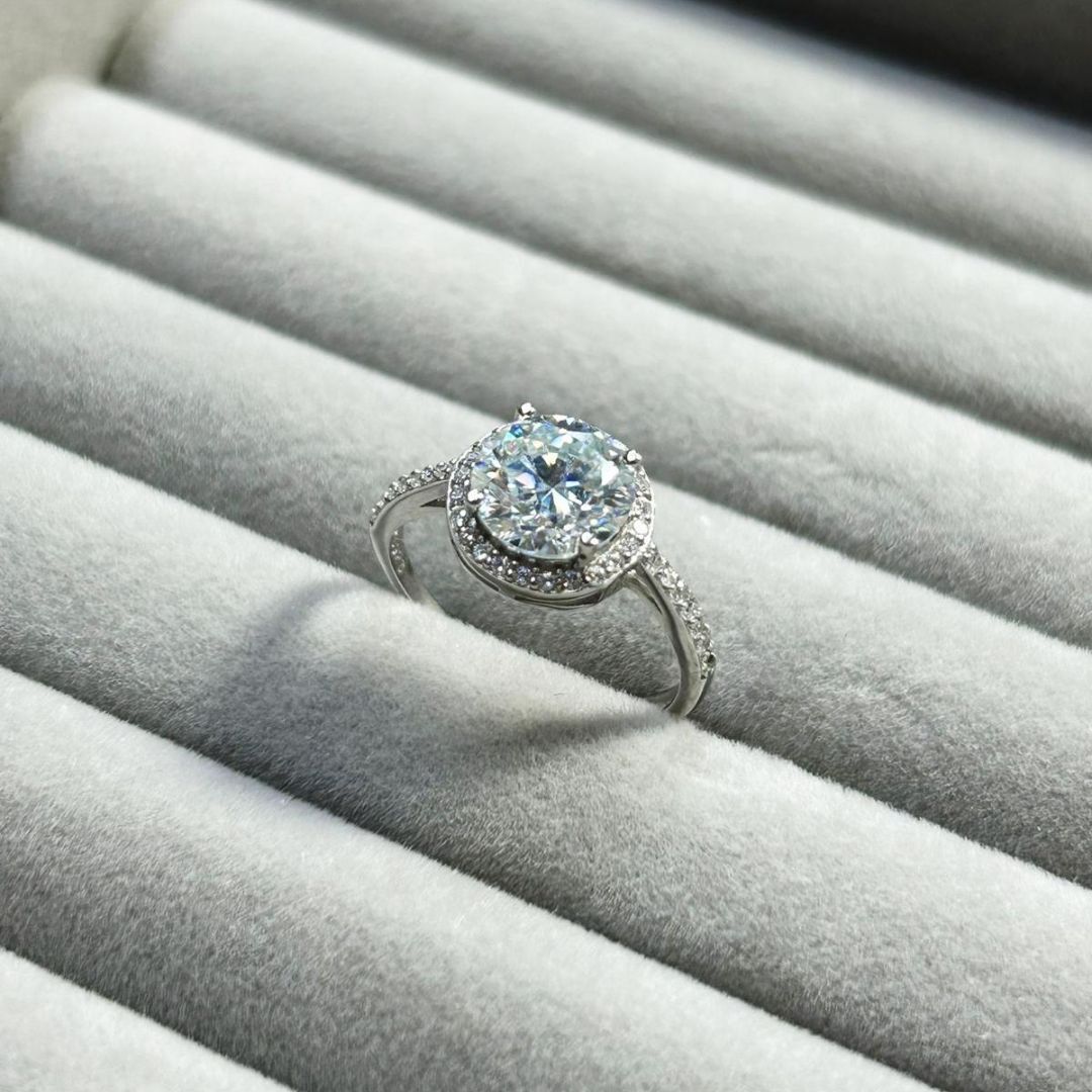 兩卡裝滿天星碎石莫桑石四爪純銀戒指 (開口款)  [#SQ25082823]