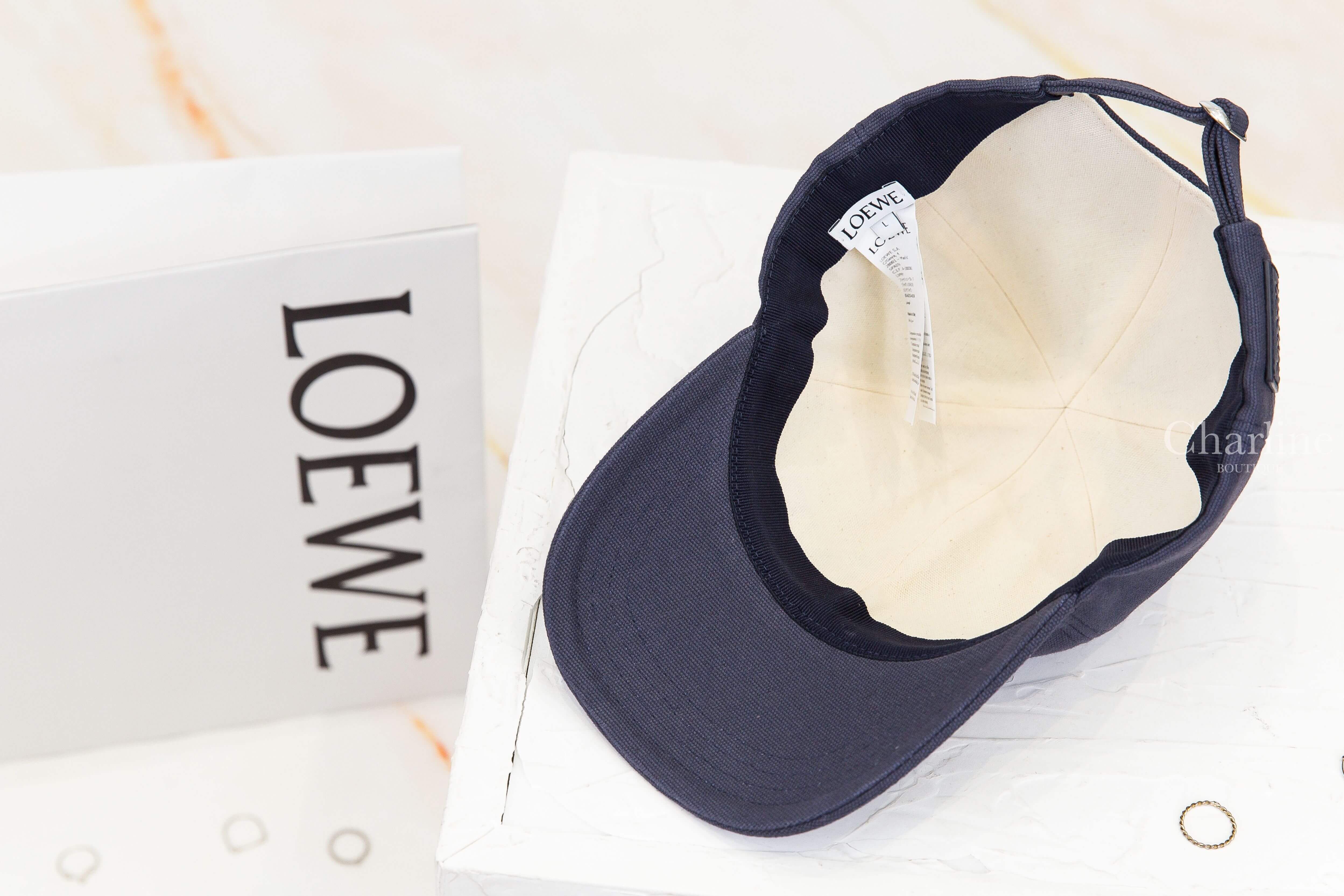 Loewe Loewe Cap In Canvas 深藍色刺繡字母側邊標籤帆布棉質棒球帽-Charline Boutique 精品代購