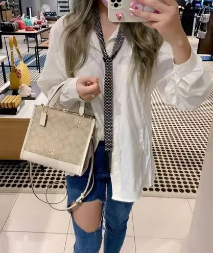 Dempsey Tote 22