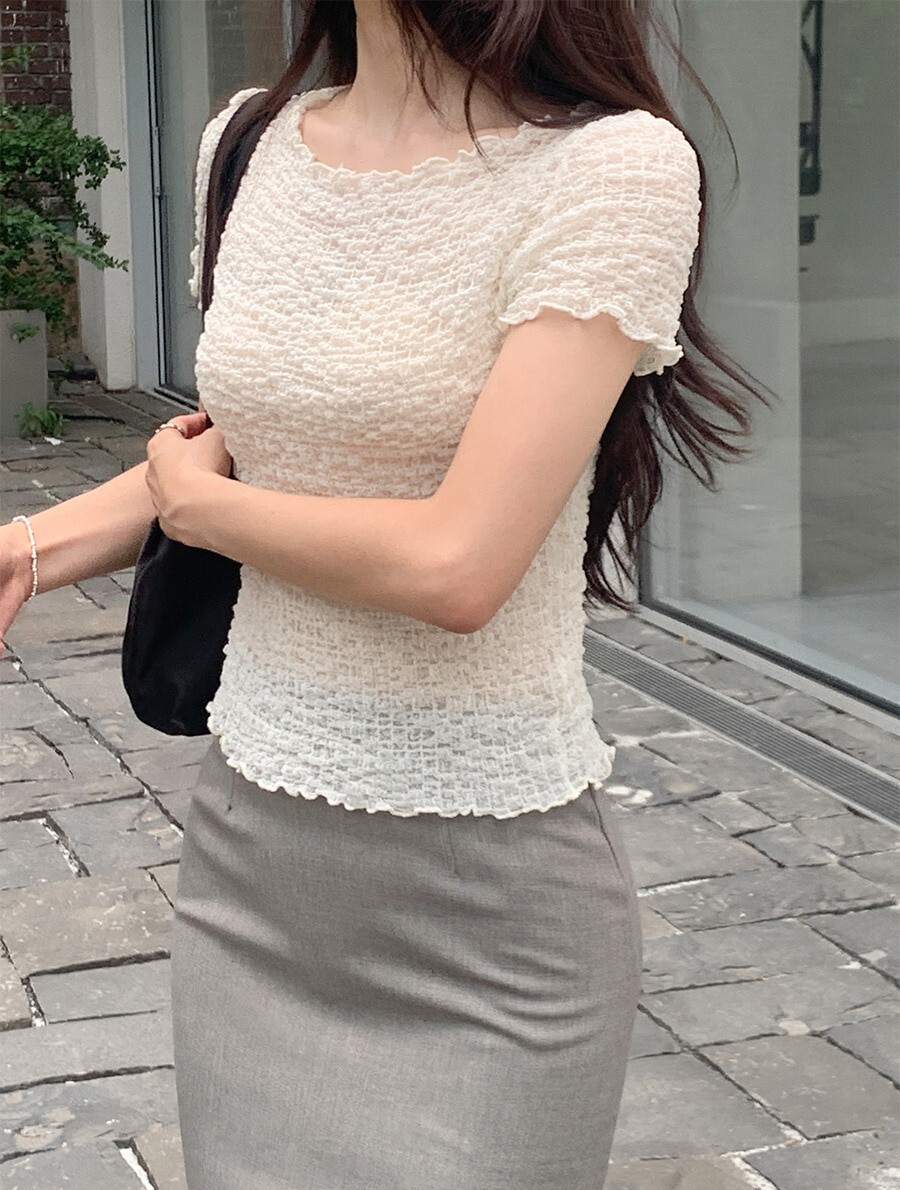 韓國Cherrykoko授權 輕雲皺感天絲木耳邊修身上衣