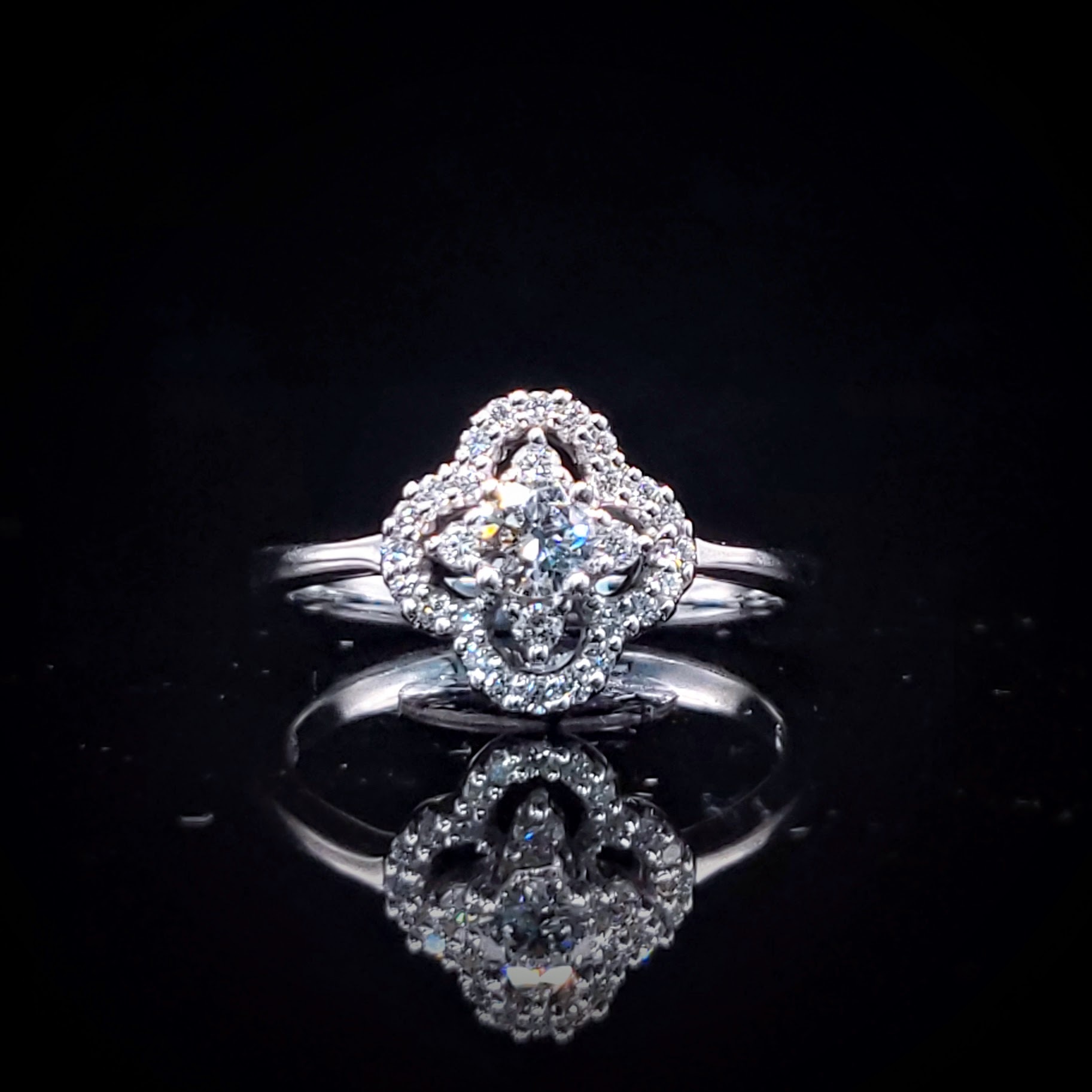 18K White Gold 0.38ct Diamond Ring