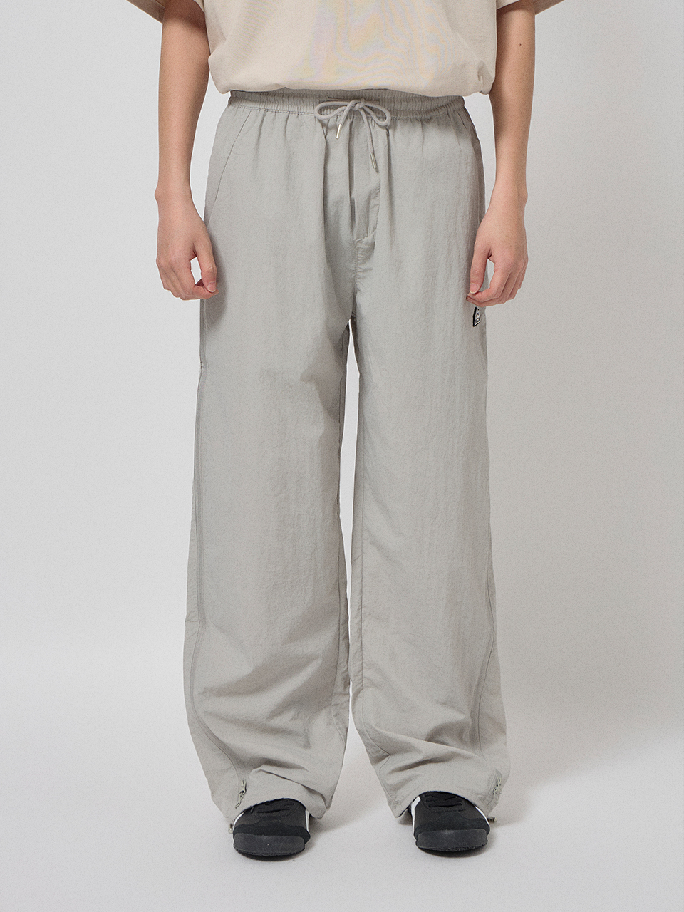 側拉鍊拼接尼龍長褲