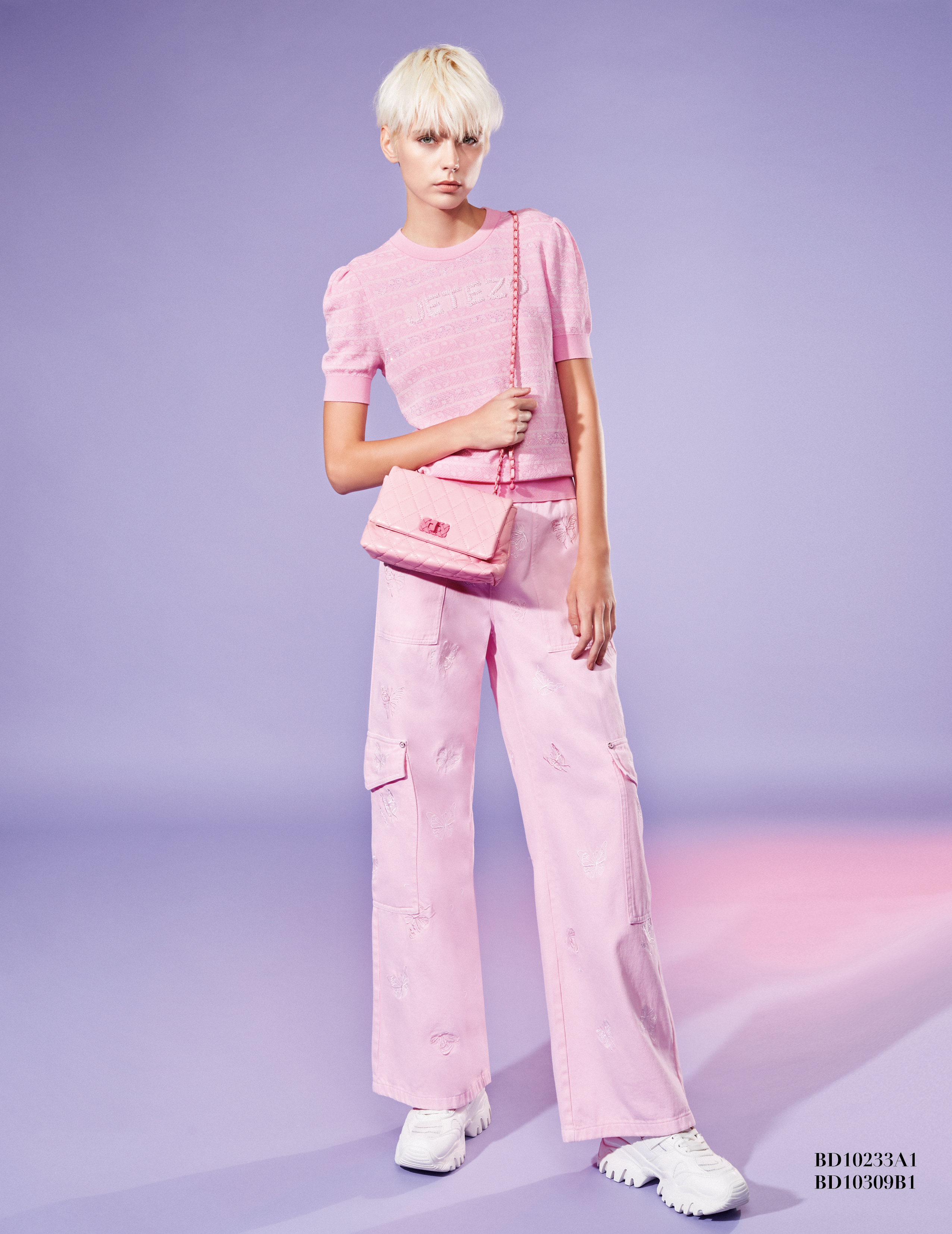 BD10309B1 新藝術花園蝴蝶刺繡大口袋工裝牛仔寬褲