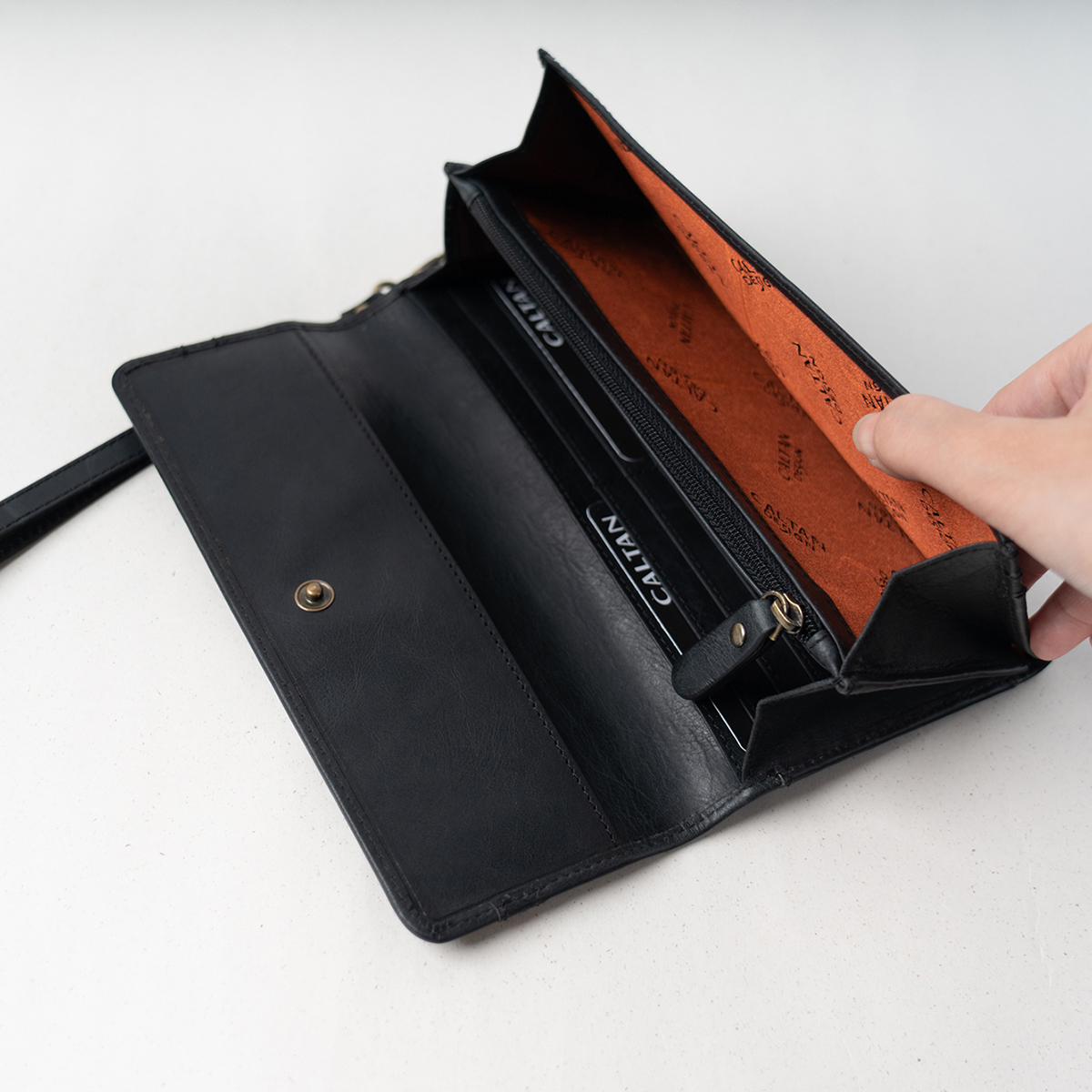 多功能手拿長夾-四色(072061)