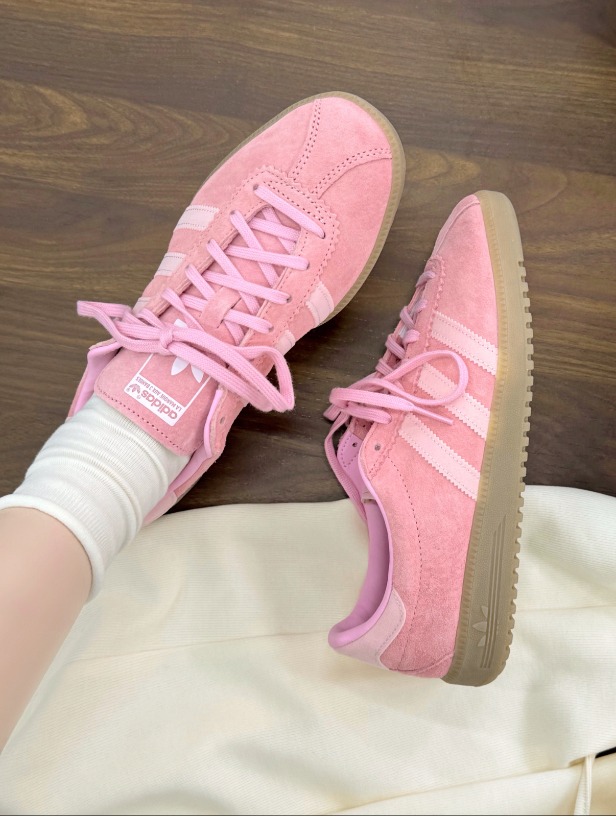 Adidas Originals Bermuda 草莓馬卡龍 粉色 淺粉色 麂皮 焦糖底 復古 德訓鞋 薄底鞋 GY7386/預購