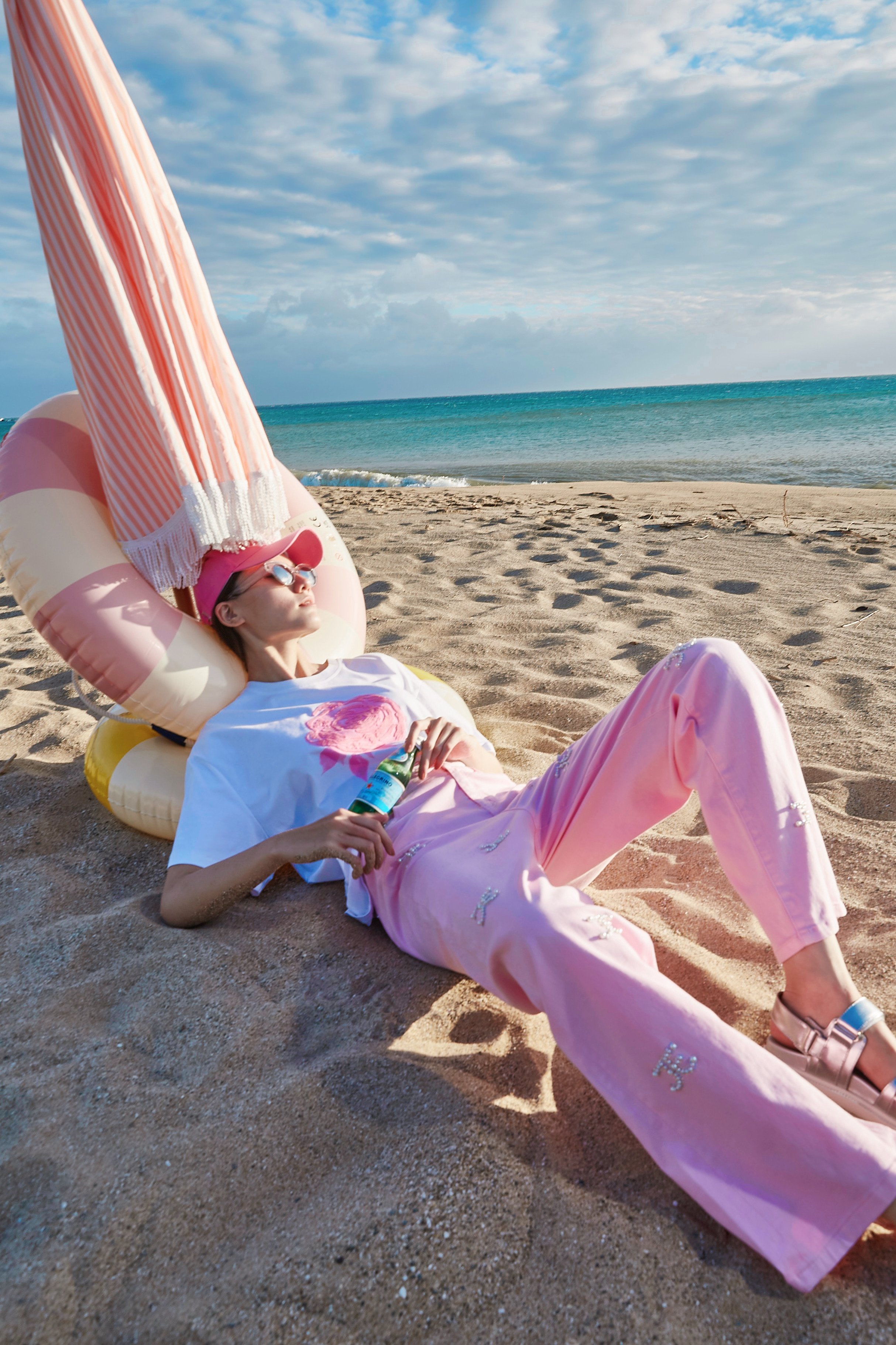 BD10313B1 新藝術花園珍珠logo牛仔直筒褲