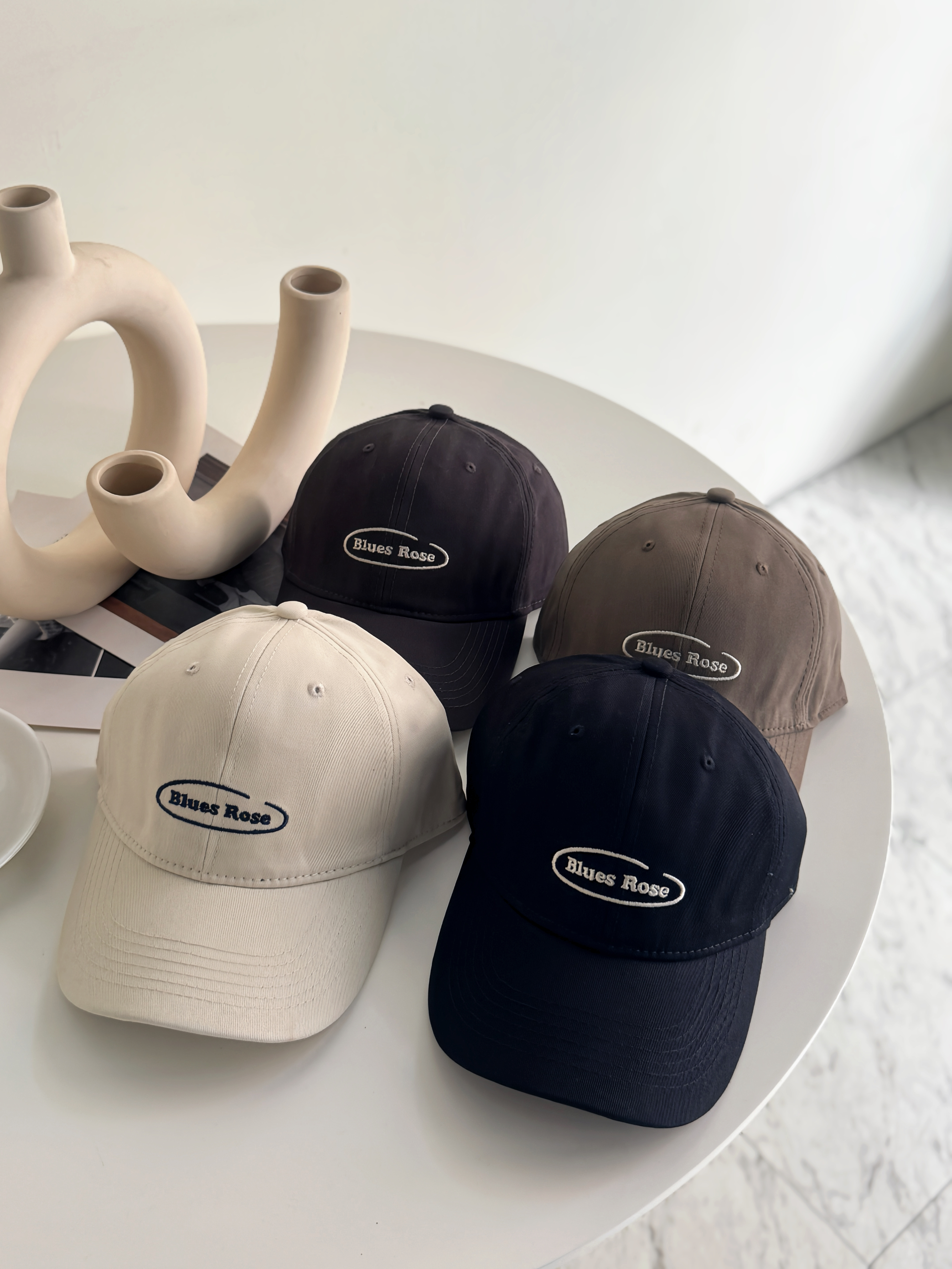 奶茶控必買英文小標鴨舌帽