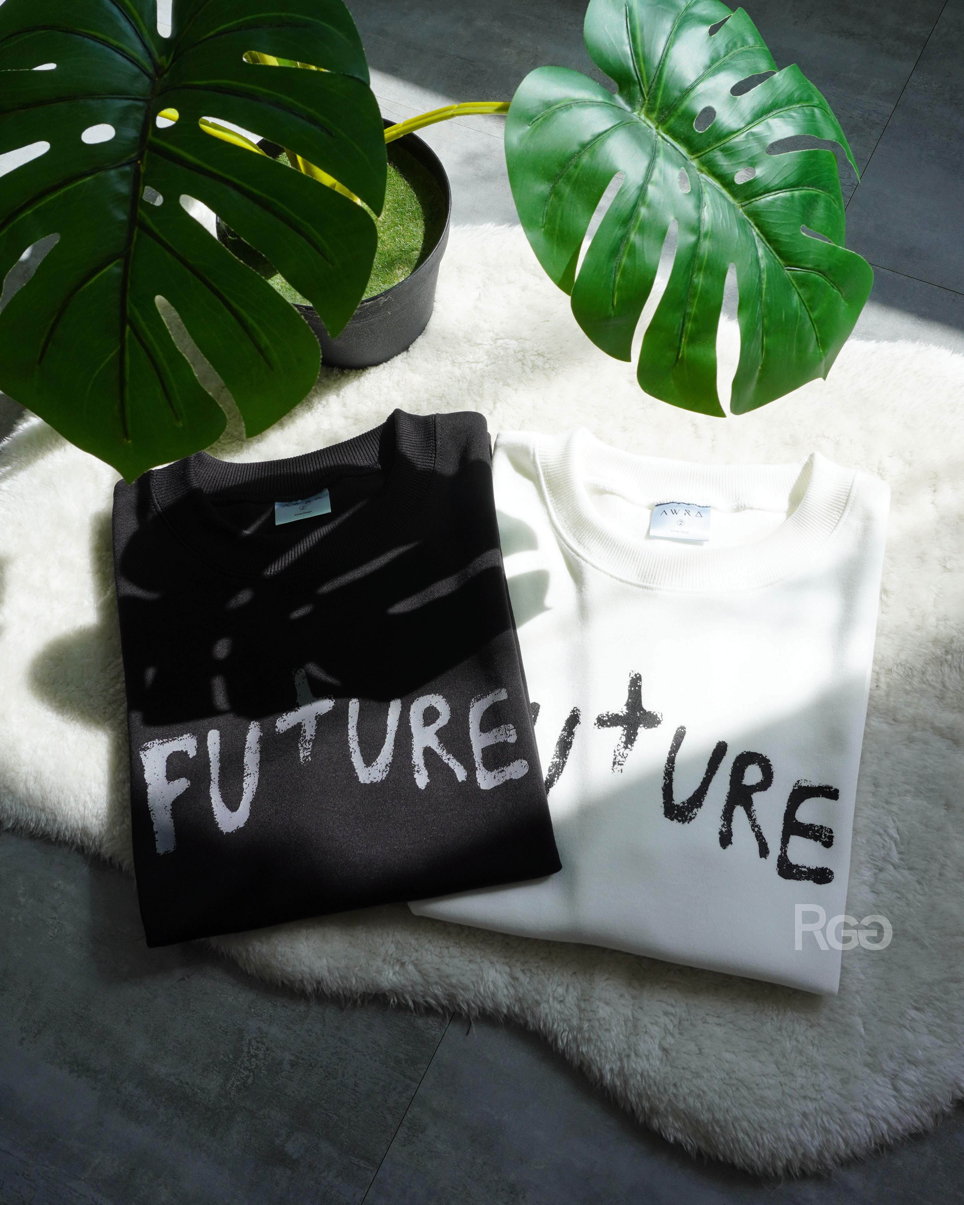 #2016 FUTURE字樣寬版短T