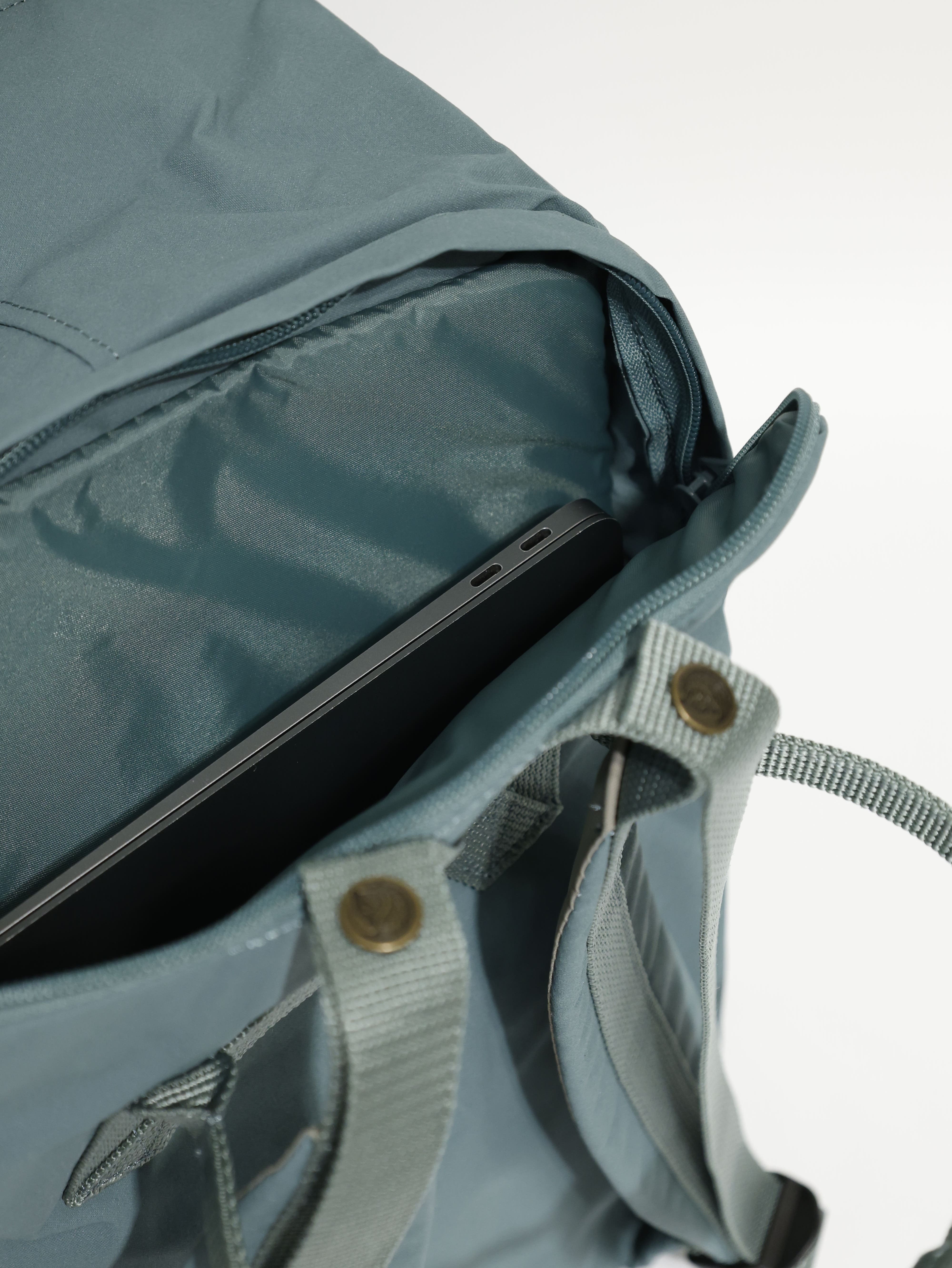 Fjallraven Kanken 15吋筆電背包 後背包 FR23524 小狐狸 北極狐