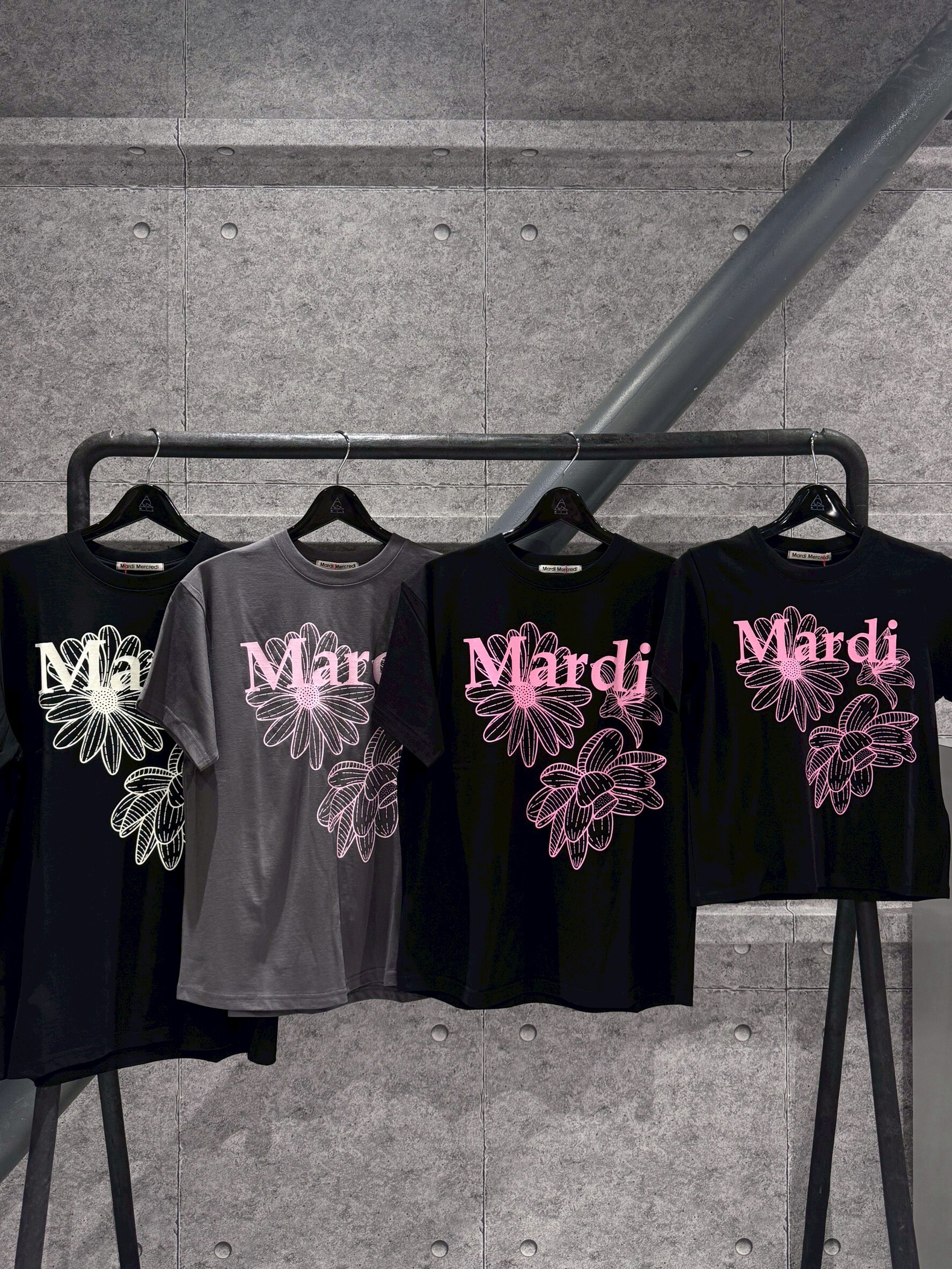 Mardi Mercredi 韓國限定款 小花短袖 T