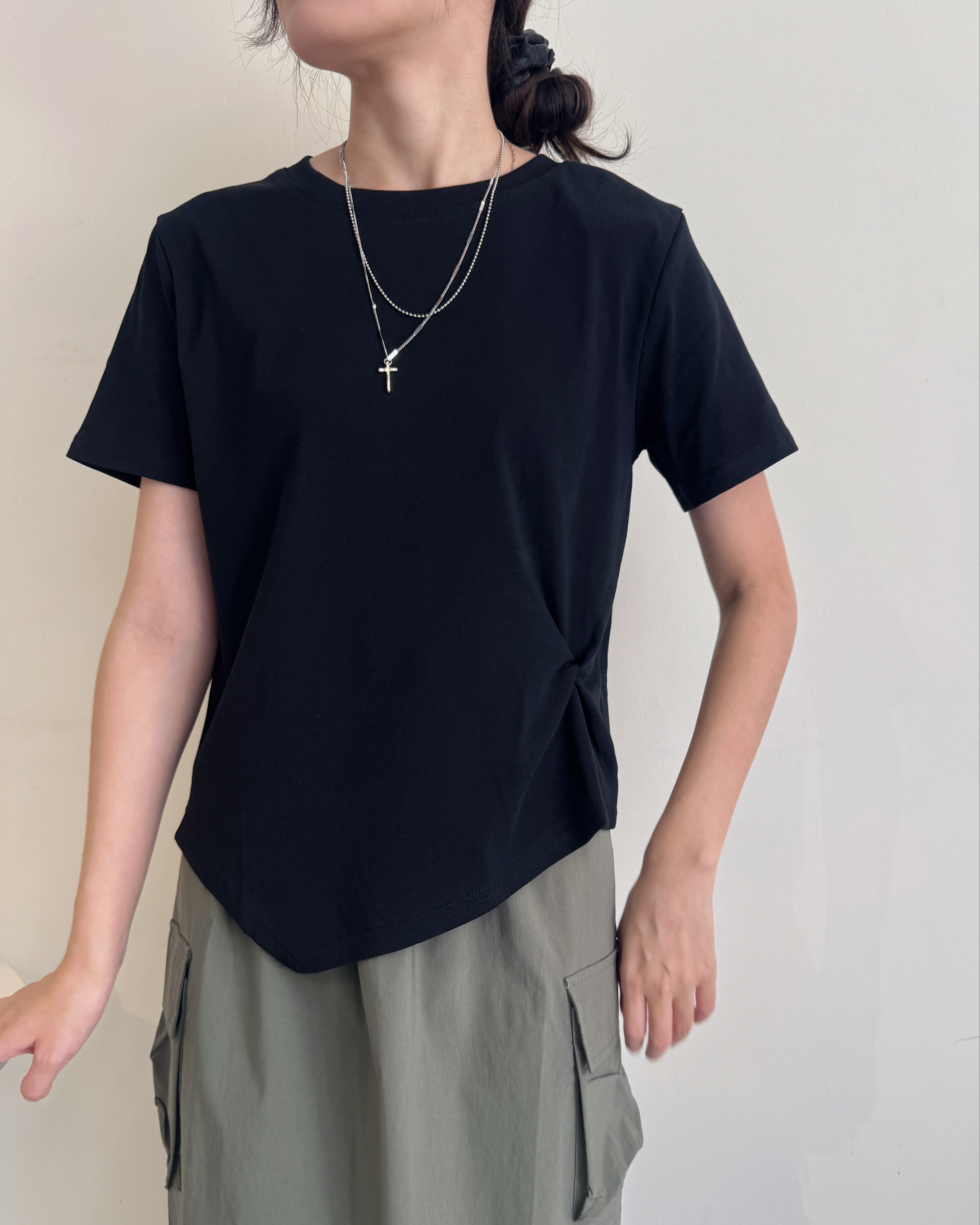 簡約下擺抓皺設計短袖上衣-4015