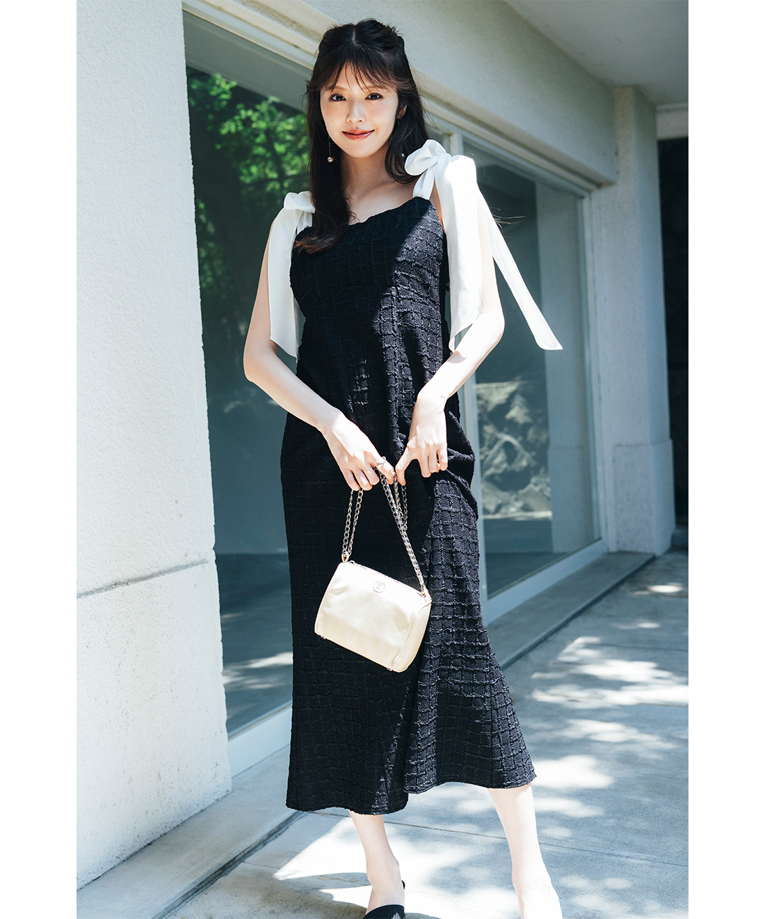 [預購] 折扣 LILLIAN CARAT 肩部蝴蝶結連身裙