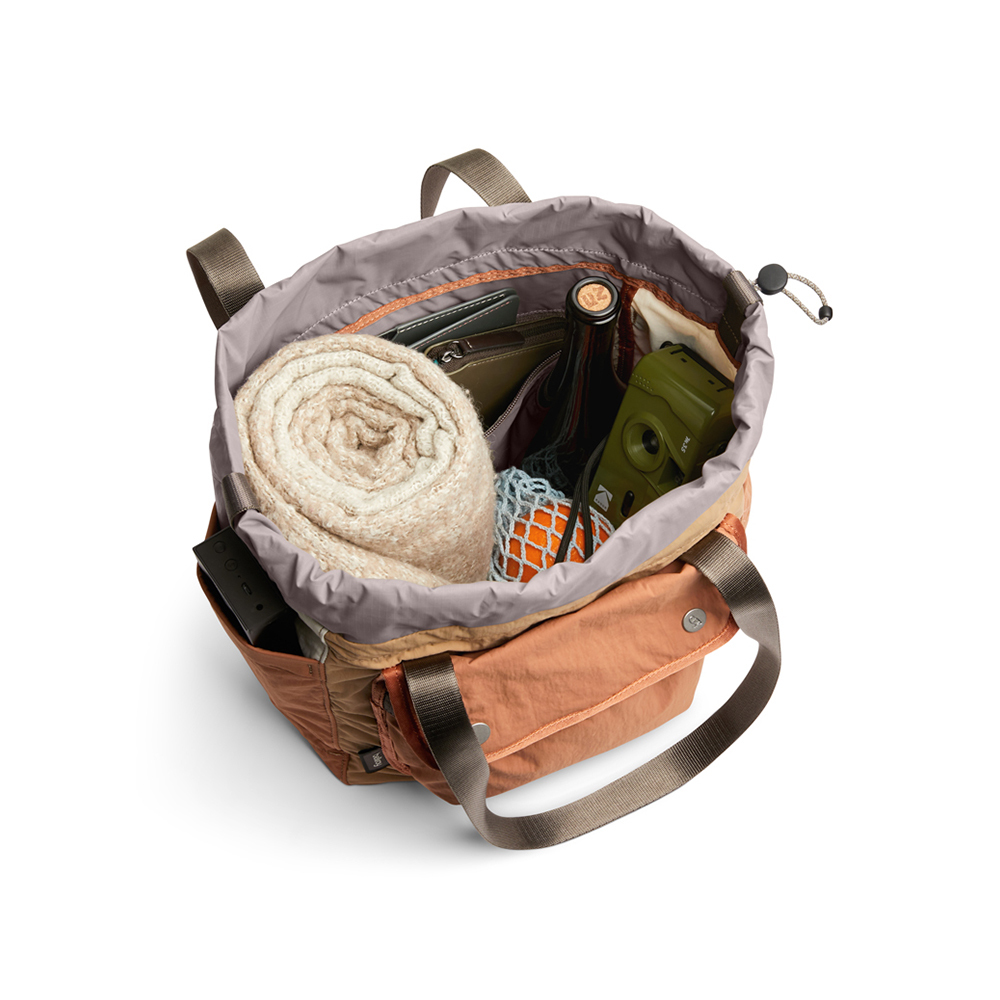 澳洲 Bellroy｜Cinch Tote 16L 適弛通勤束口單肩包 - 曠野褐