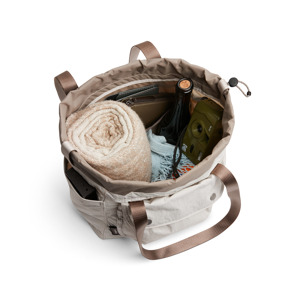 澳洲 Bellroy｜Cinch Tote 16L 適弛通勤束口單肩包 - 燕麥白