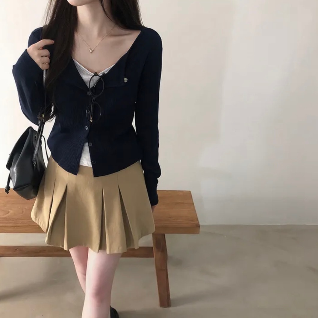 【優惠價預訂】韓國拼色層疊小銀牌長袖上衣（6色）