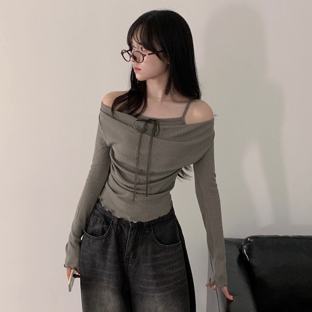 【優惠價預訂】韓國露肩絲帶皺褶針織上衣（3色）