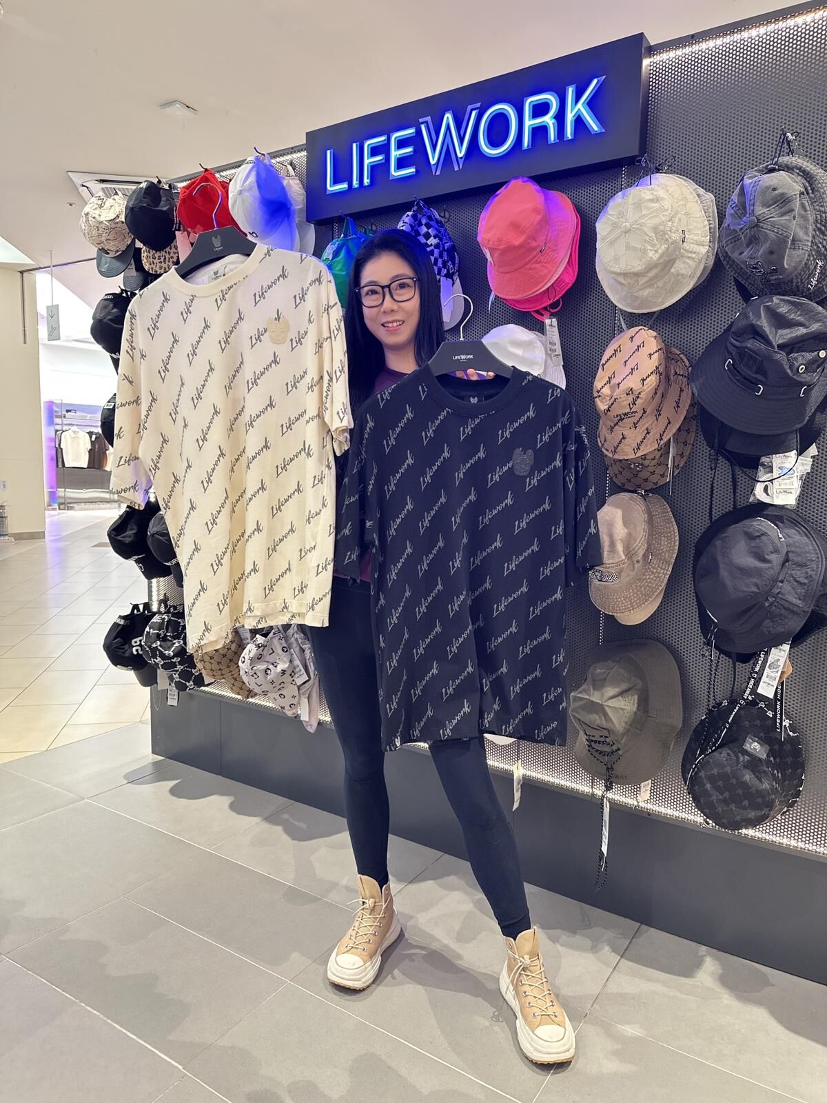 【直播】Lifework LL0815904 斜LOGO短袖上衣