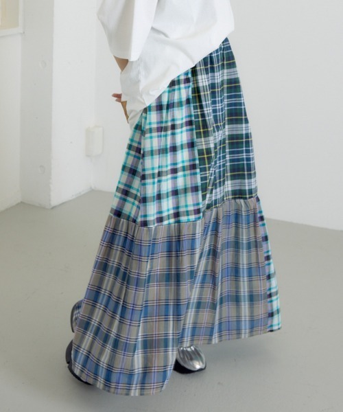 RODEO CROWNS Crazy Check Skirt