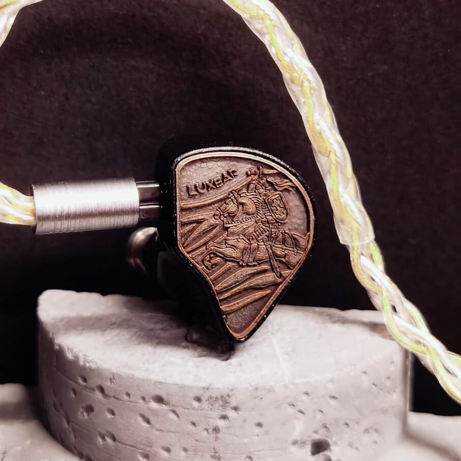 LUXEAR – Valor 發燒級入耳式耳機 | 混合10單元, 4x Sonion靜電, 1x 平面振膜, 4x Knowles動鐵, 1x 10mm動圈