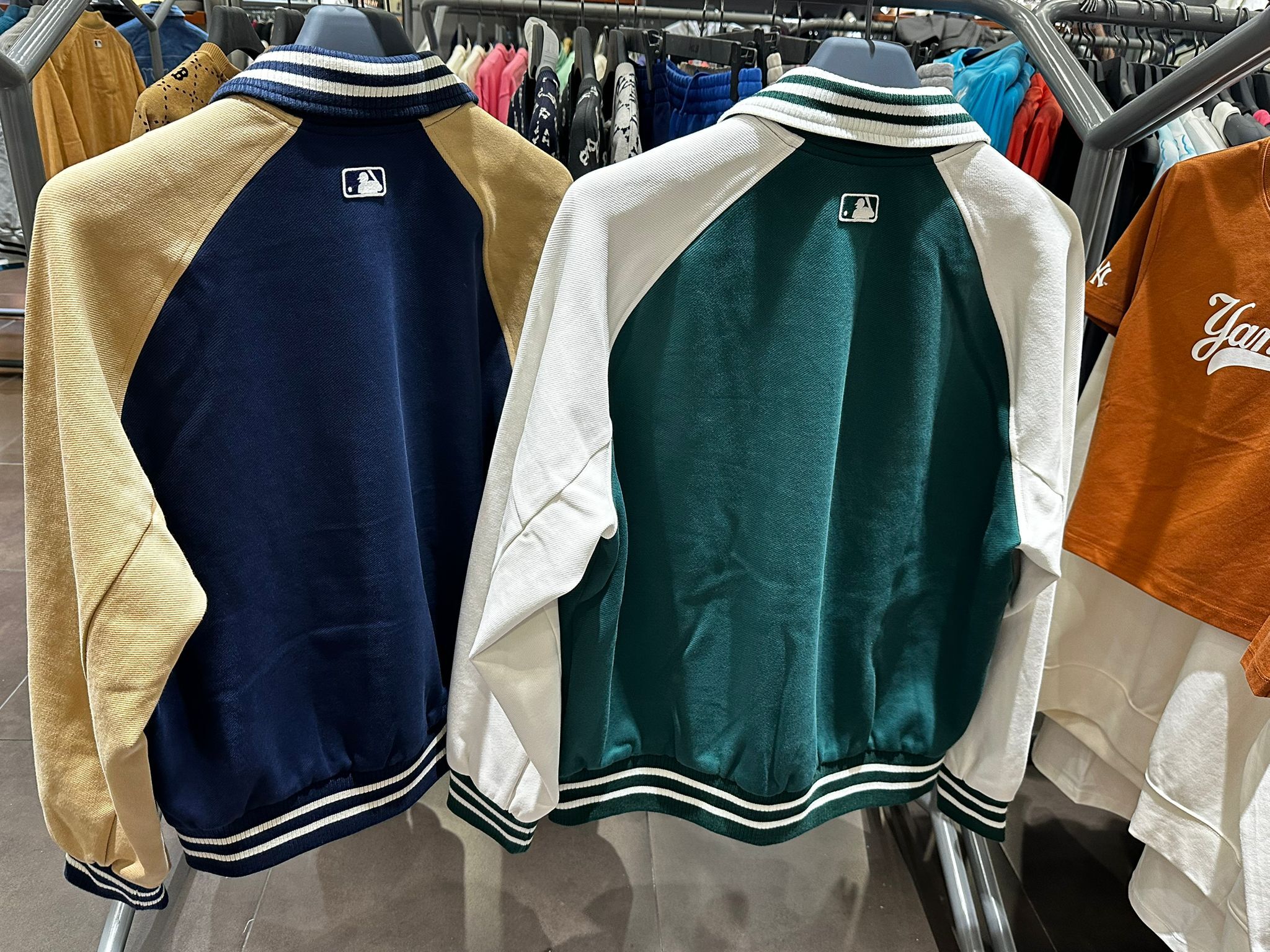 【直播】MLB LL0815984 拼色外套（NY logo）