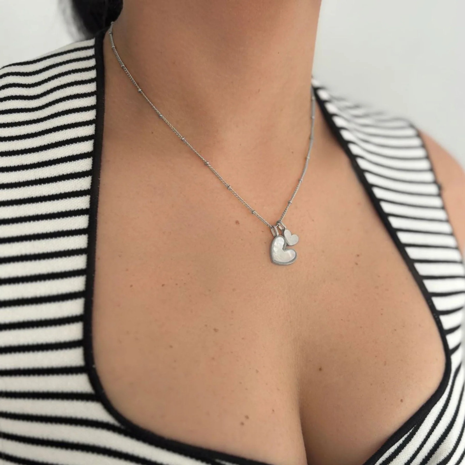 【預購】Adornia tarnish resistant silver plated mother of pearl heart charms G081564 頸鏈