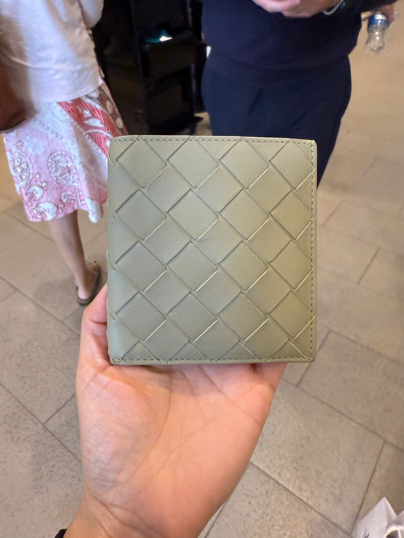 Bottega Veneta BV Intrecciato Slim Bi-Fold Wallet Beige 592623