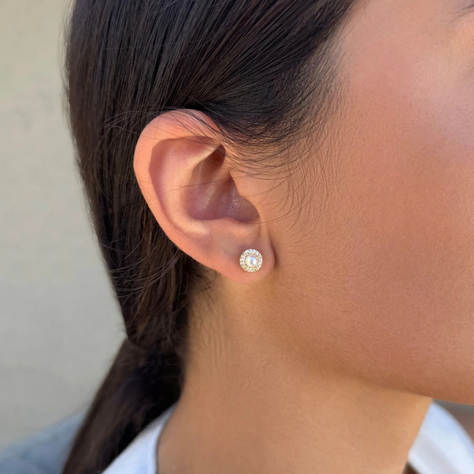 【預購】Adornia 14k gold plated freshwater pearl cz halo G081585 耳釘