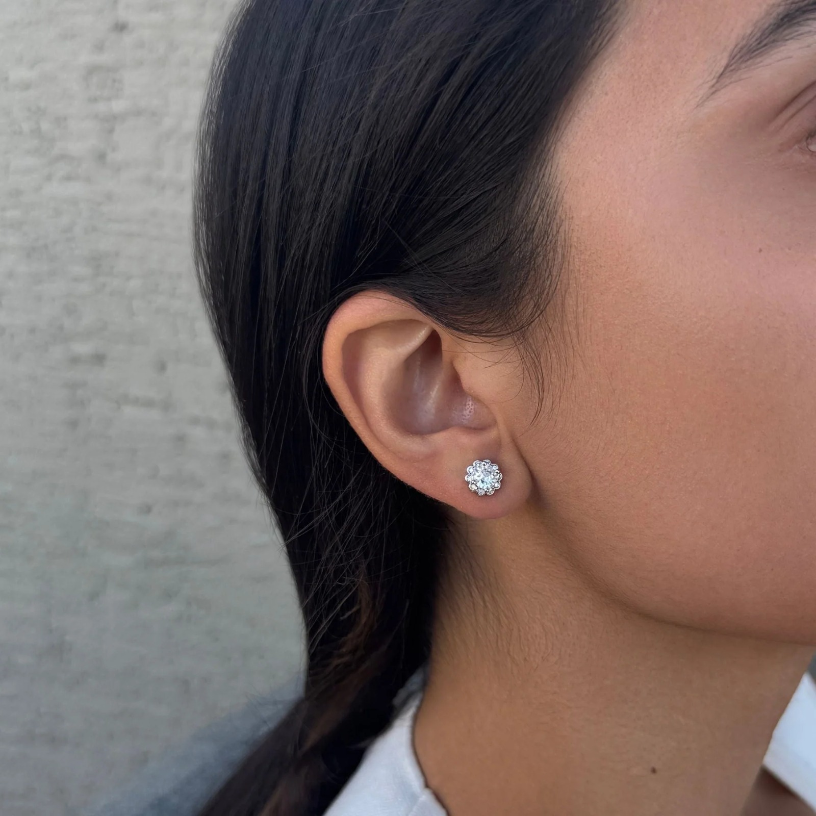 【預購】Adornia silver plated floral halo cz G081589 耳釘