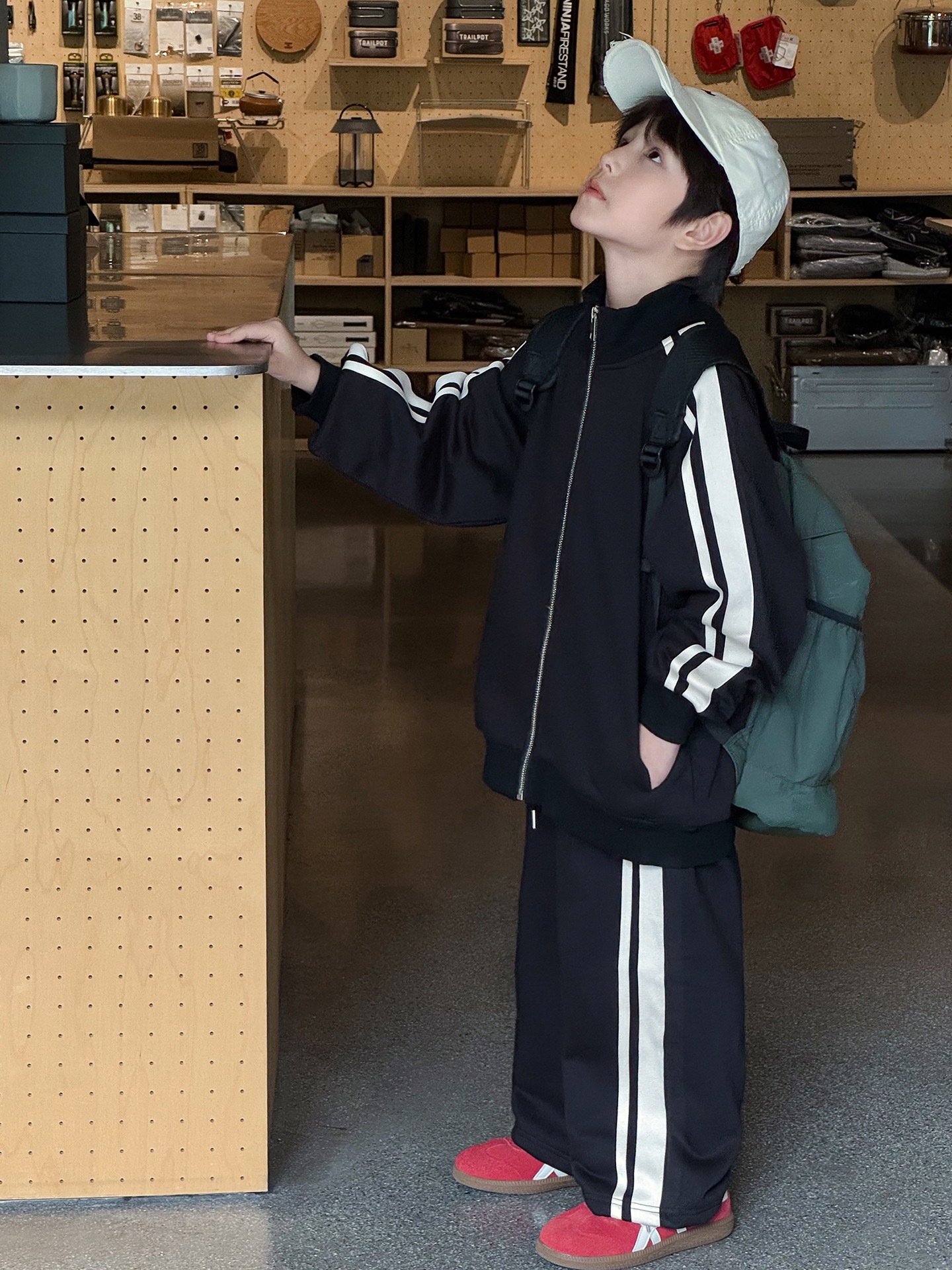 帥氣織帶黑色外套套裝