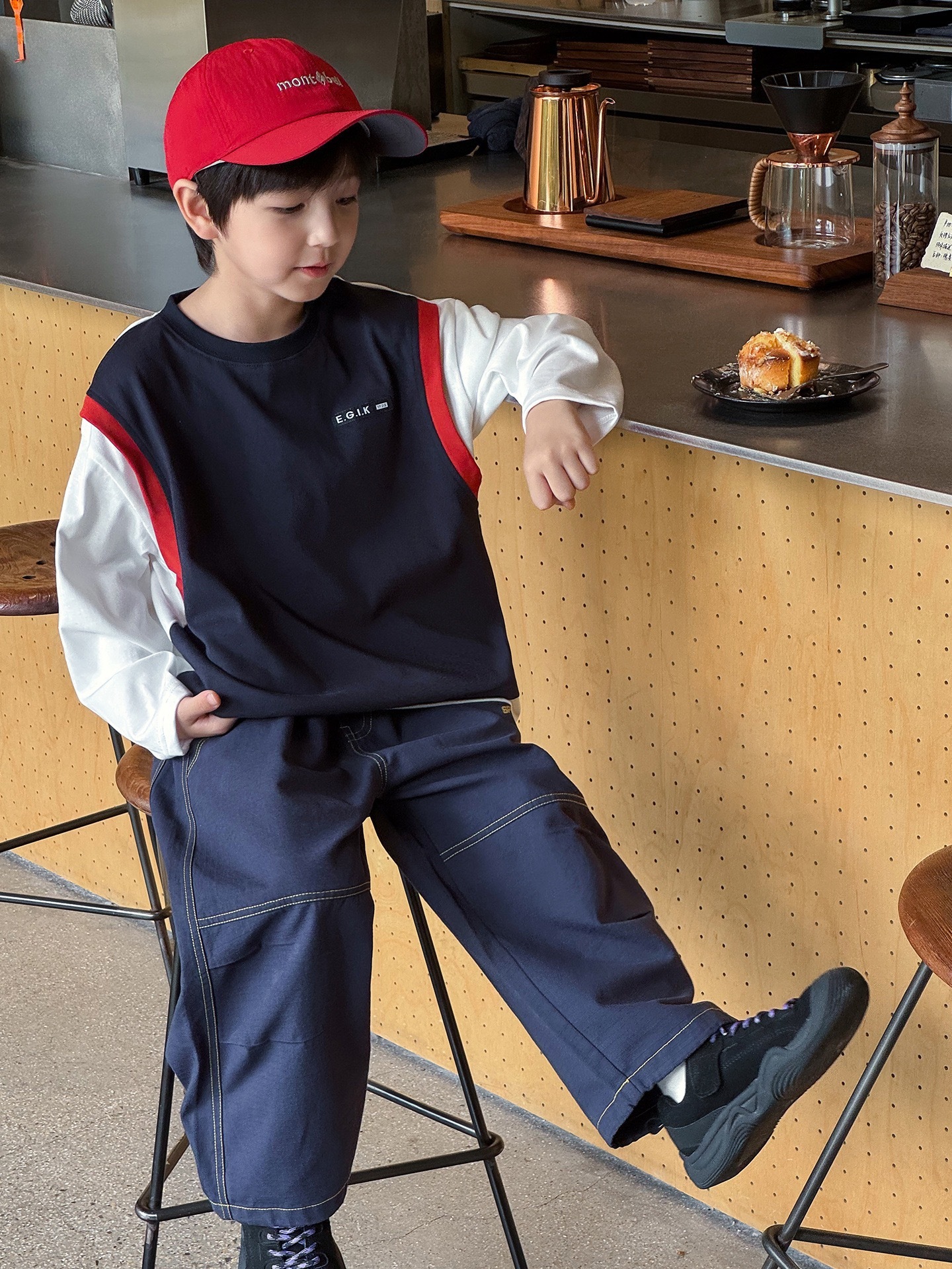 運動感假兩件雪花棉上衣