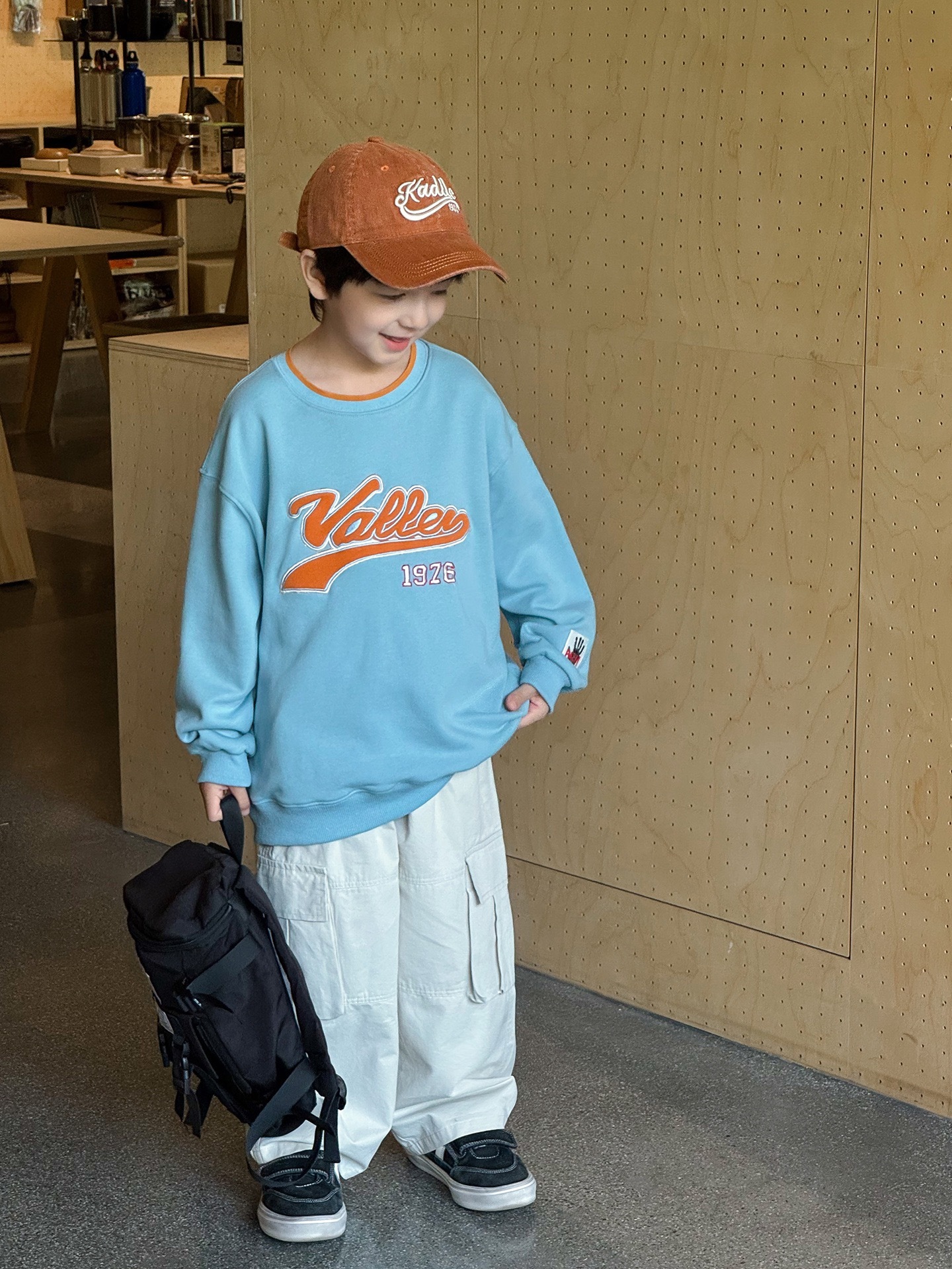 美式刺繡字母上衣