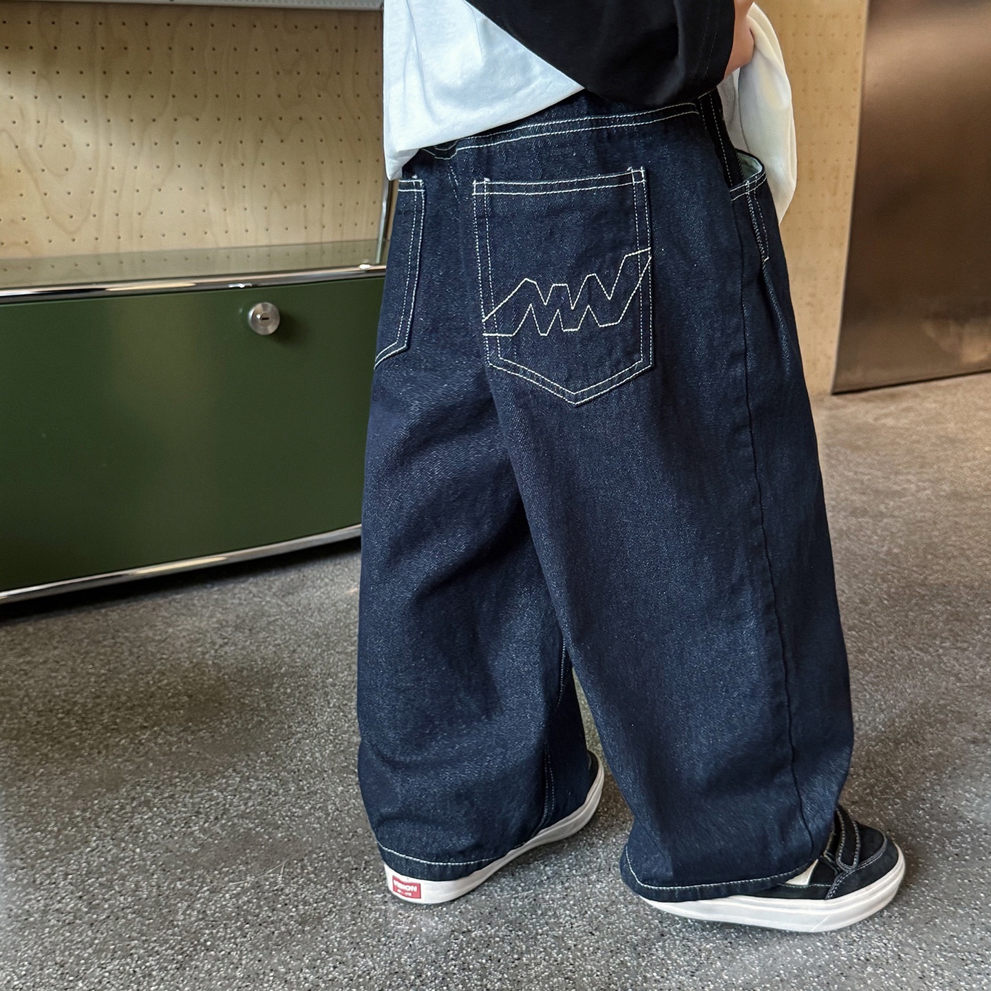 閃電縫線牛仔寬褲