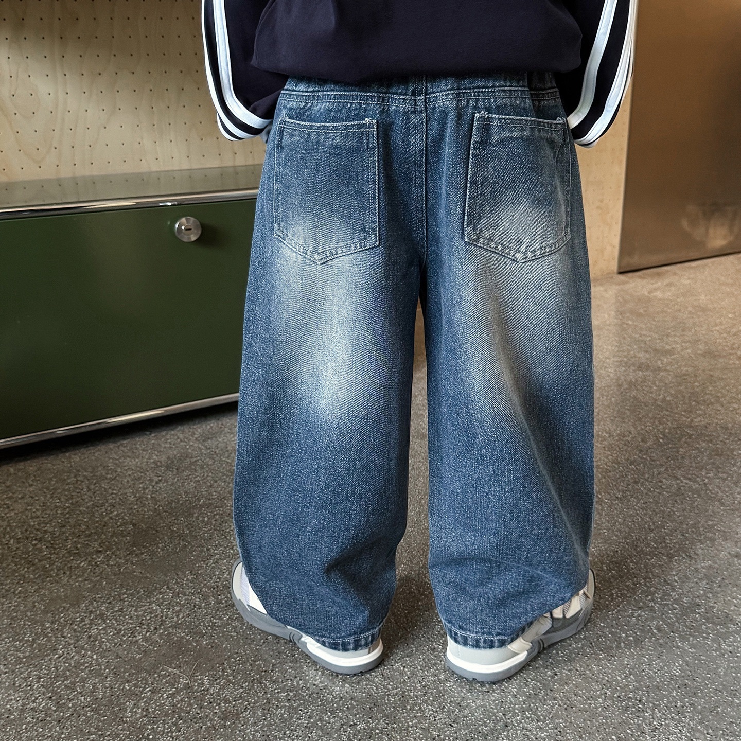 復古刷白牛仔褲