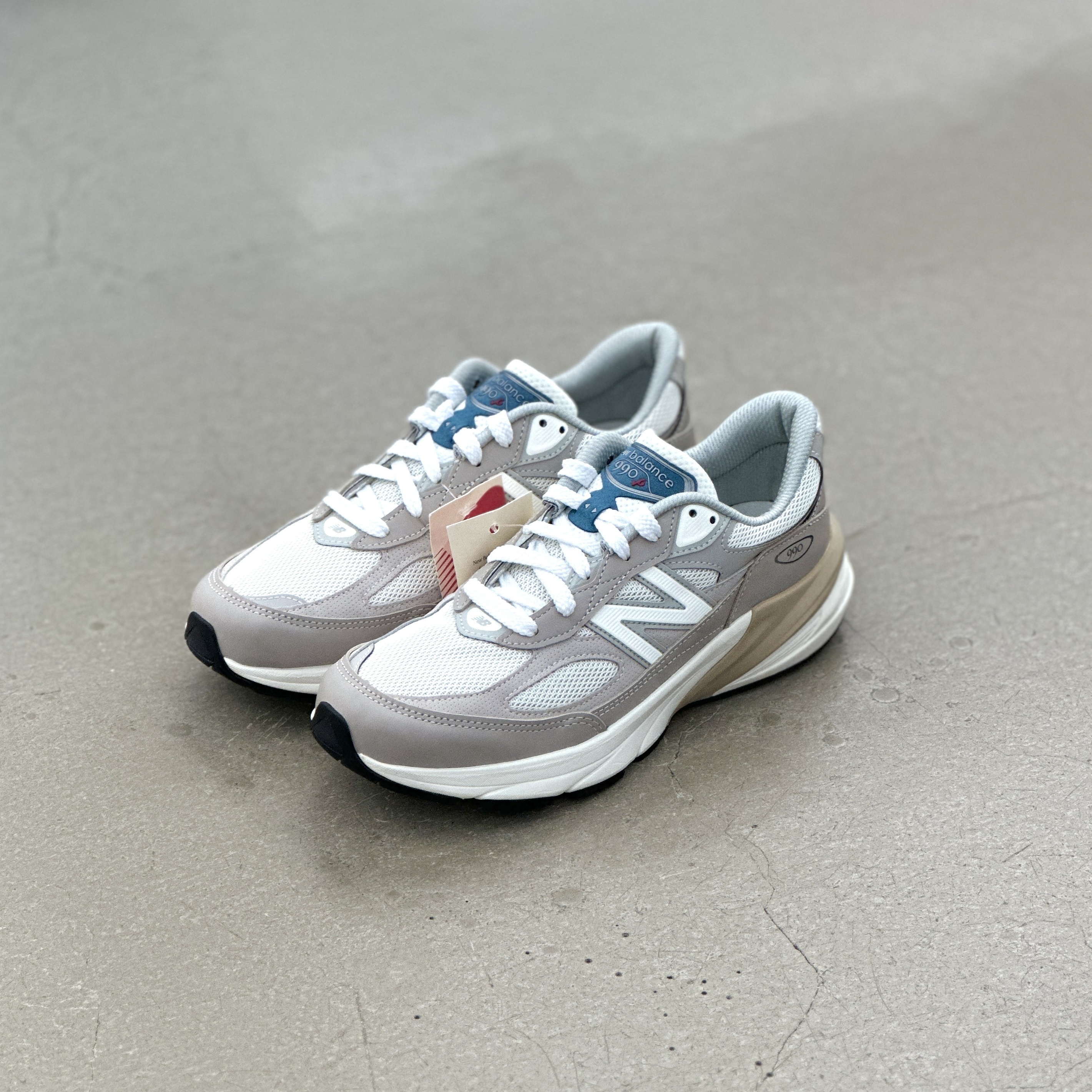 New Balance U990MM6