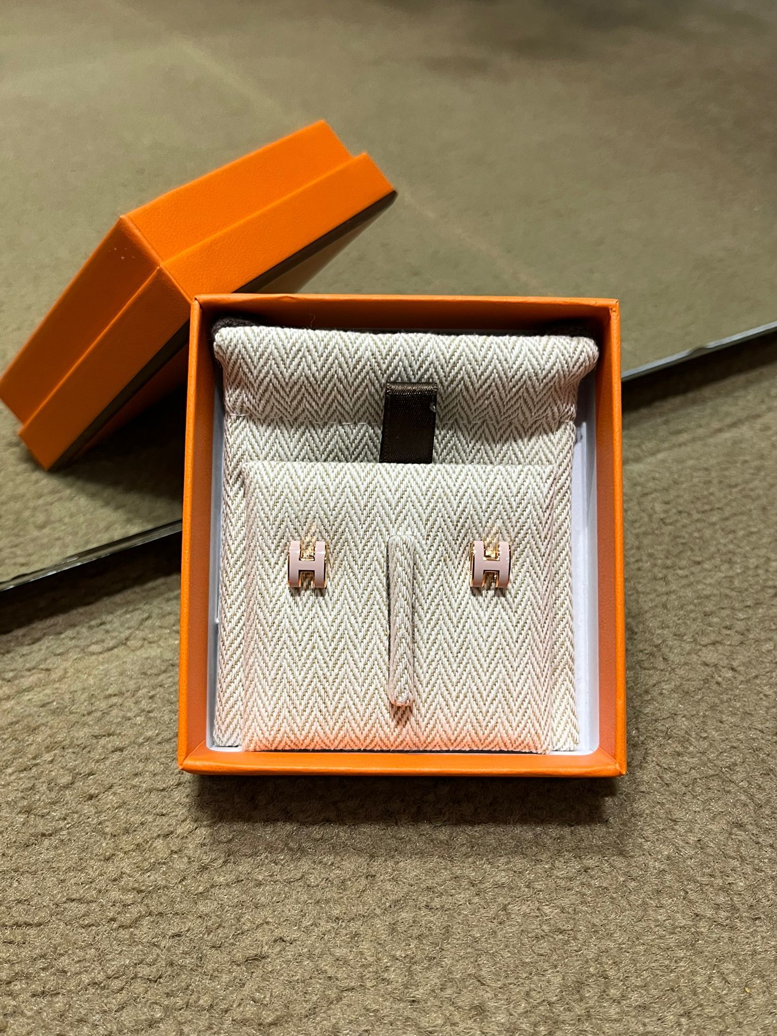 Mini pop h earrings F2 poudre cd