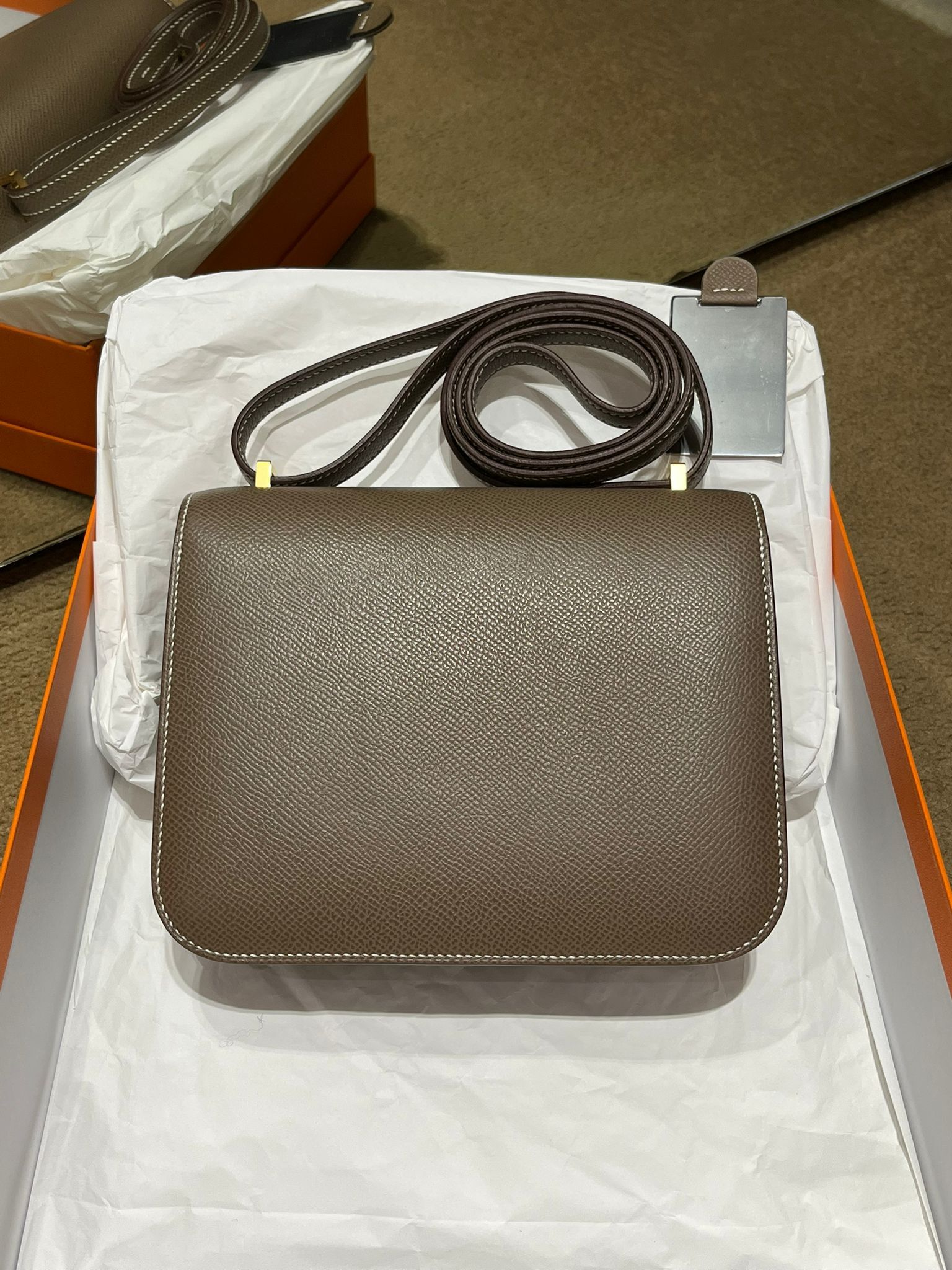 Constance mini mirror 18 etoupe cc epsom U 99%new