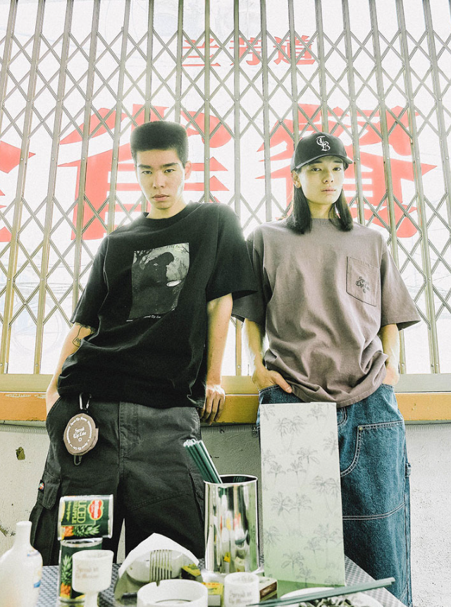 【直播】BROWN BREATH LL081670 BXTS SPREAD LOVE 短袖上衣(黑色)