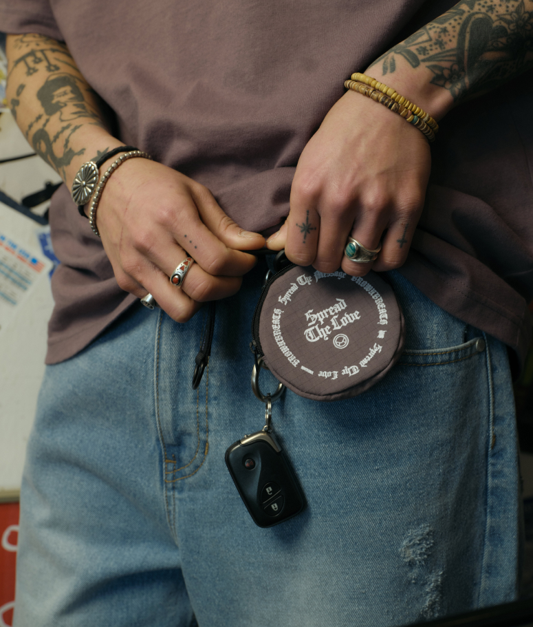 【直播】BROWN BREATH LL081672 SPREAD LOVE 小袋(紫色)