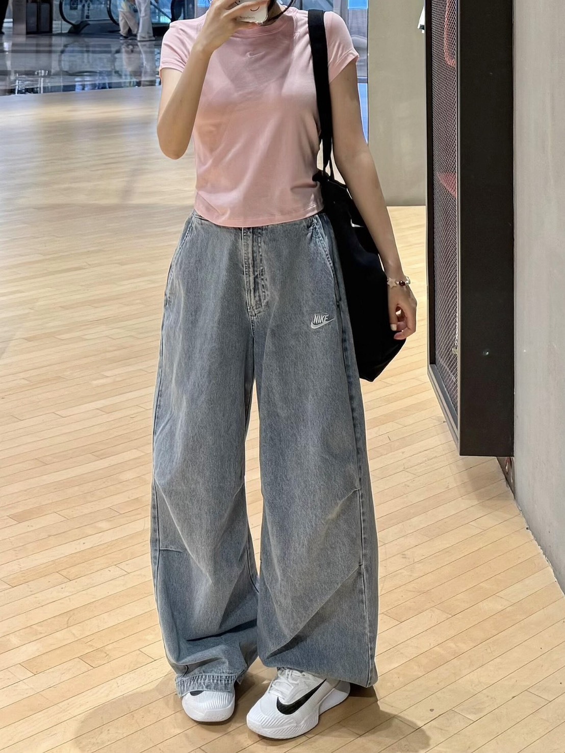 國外限定 NIKE SPORTSWEAR 牛仔寬褲