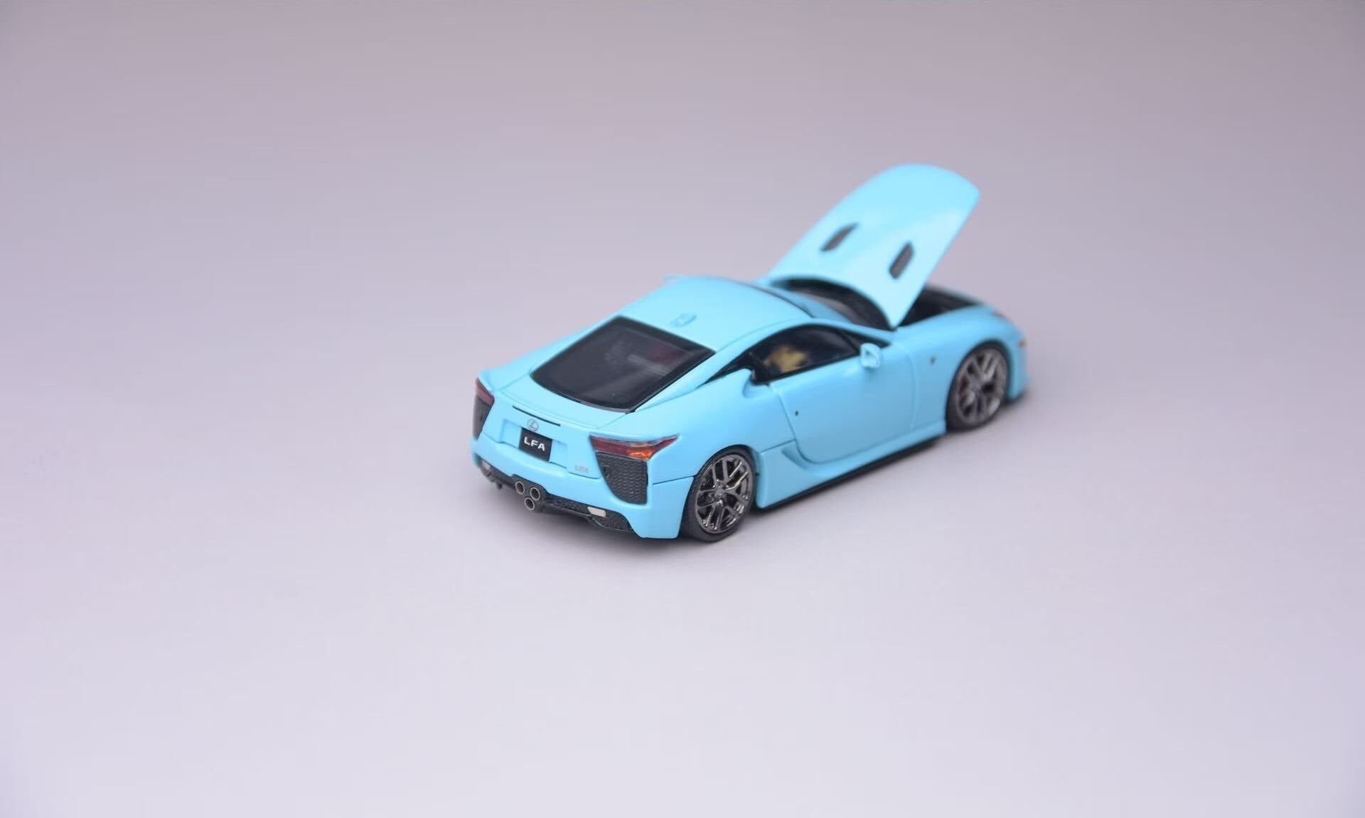 預訂:1/64  Model 1  Lexus LFA Baby Blue LHD (C33207 )