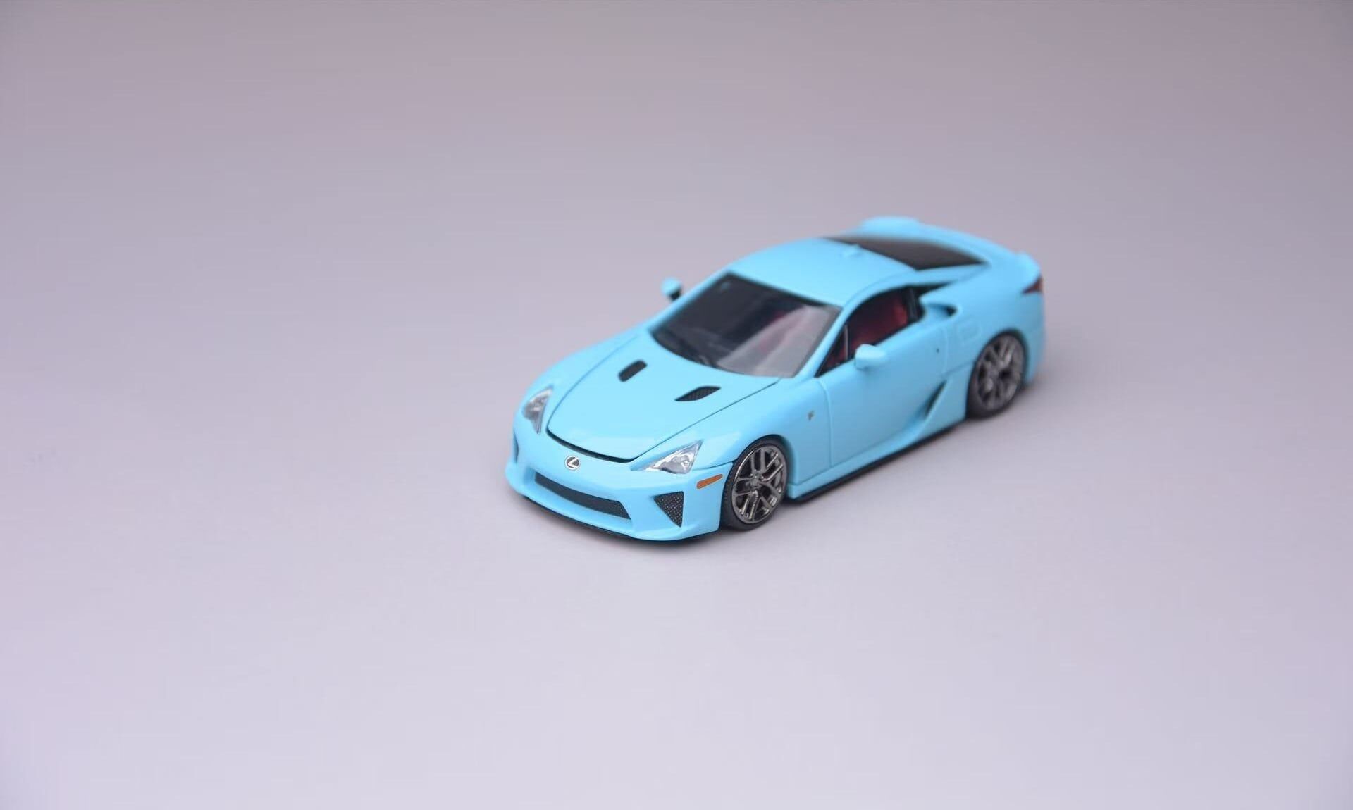 預訂:1/64  Model 1  Lexus LFA Baby Blue LHD (C33207 )