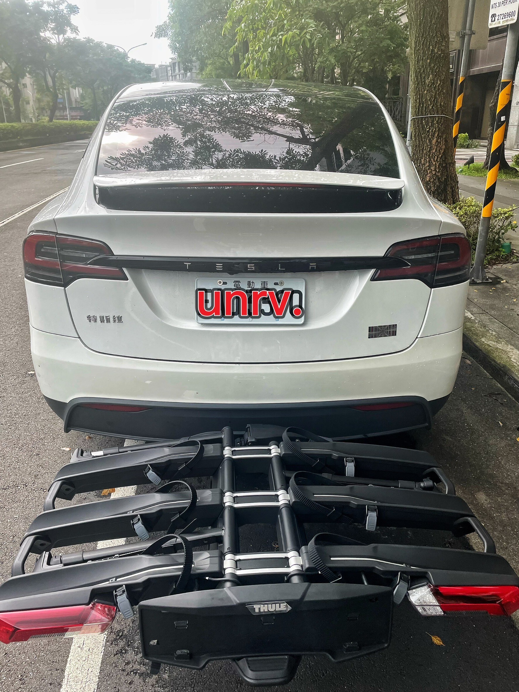 THULE Epos 3台份 TESLA -MODEL X 拖車球單車架