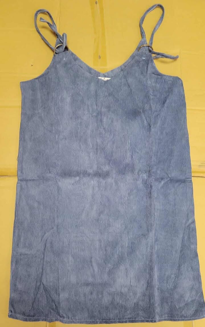 現貨清貨  KR女裝 吊帶絨連身短裙 （清貨價貨品，不設退換）AT8 309