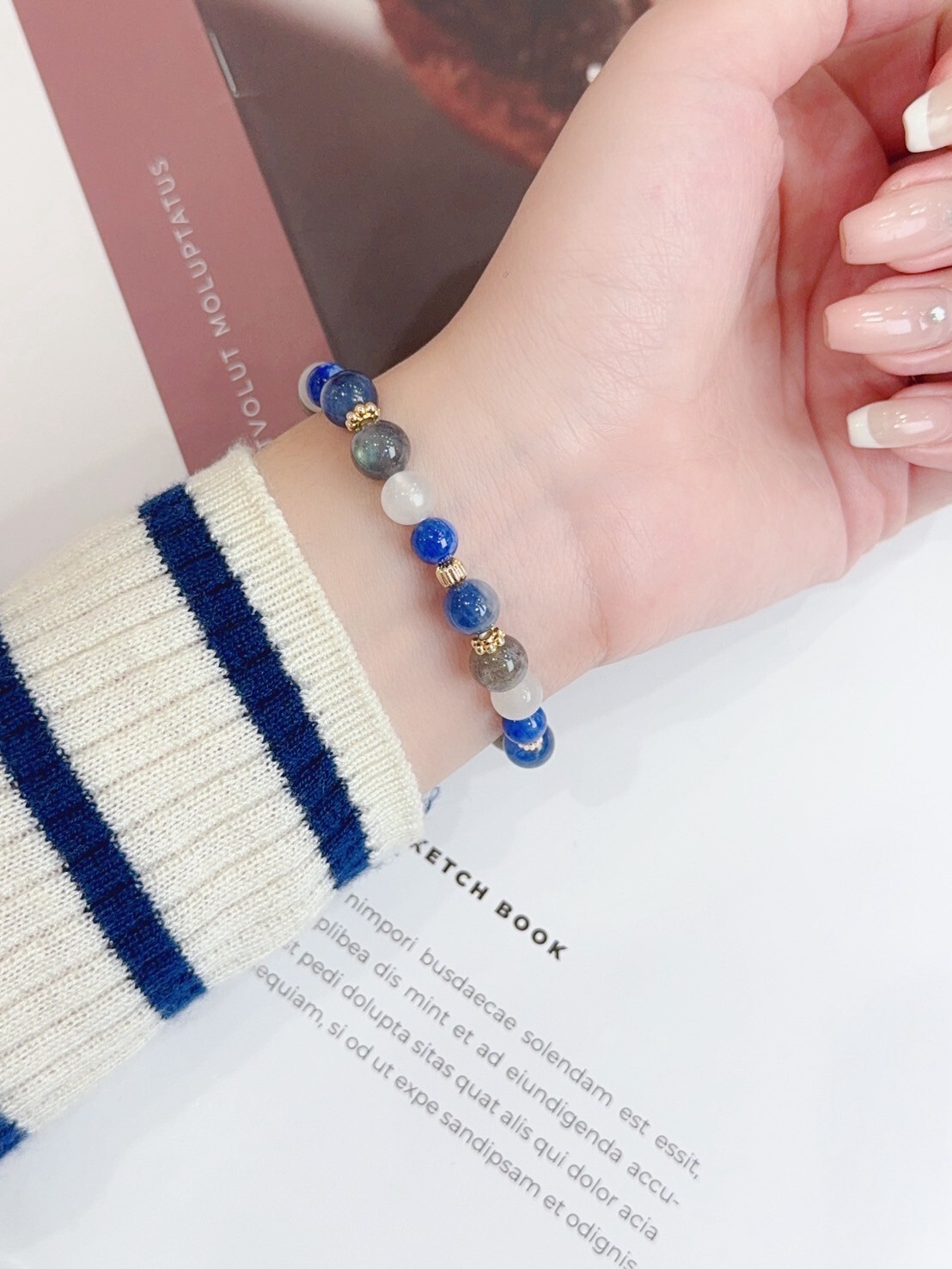 幽藍夢境|蘭藍晶石/灰月光/白月光水晶手鍊