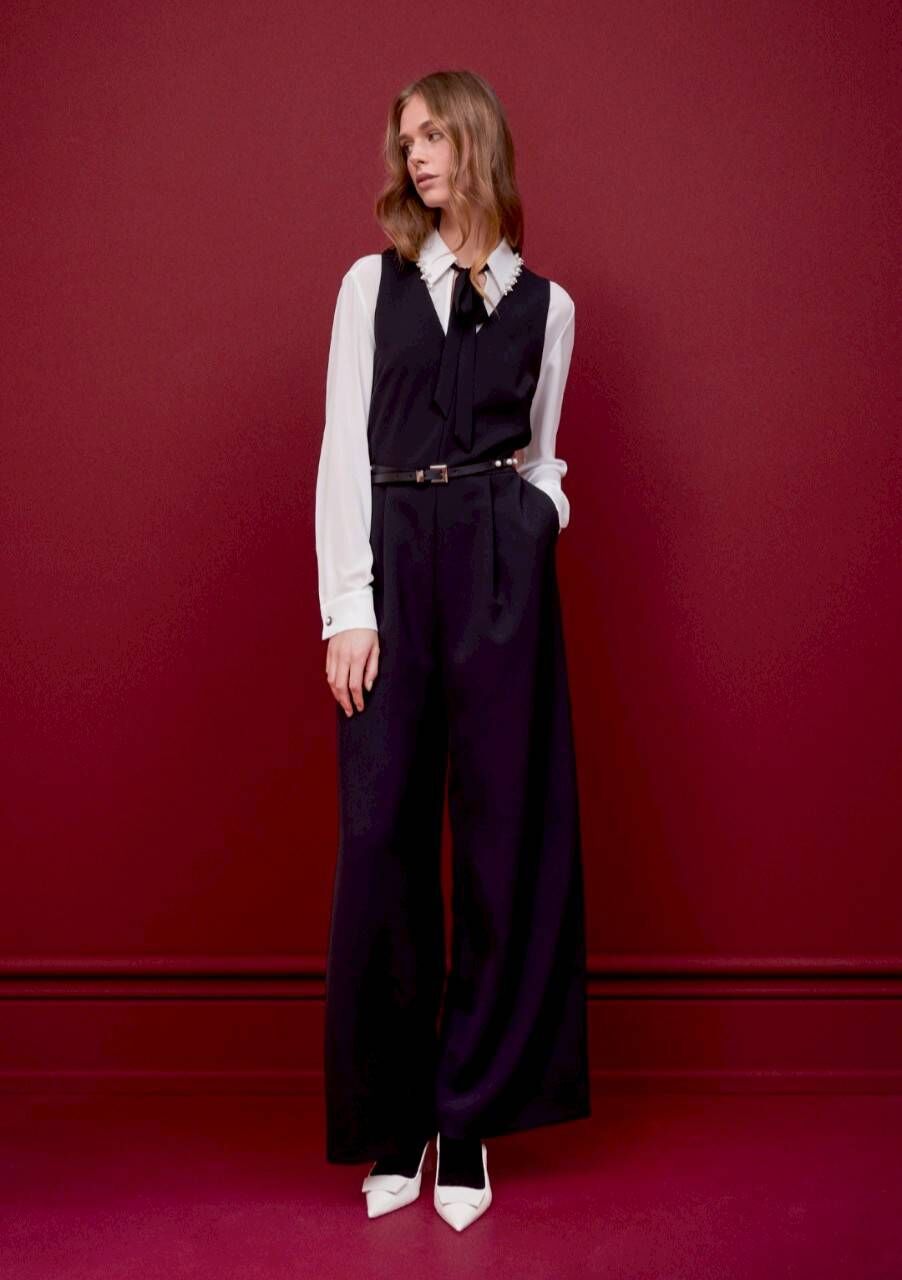 Clips 珍珠領黑緞帶襯衫