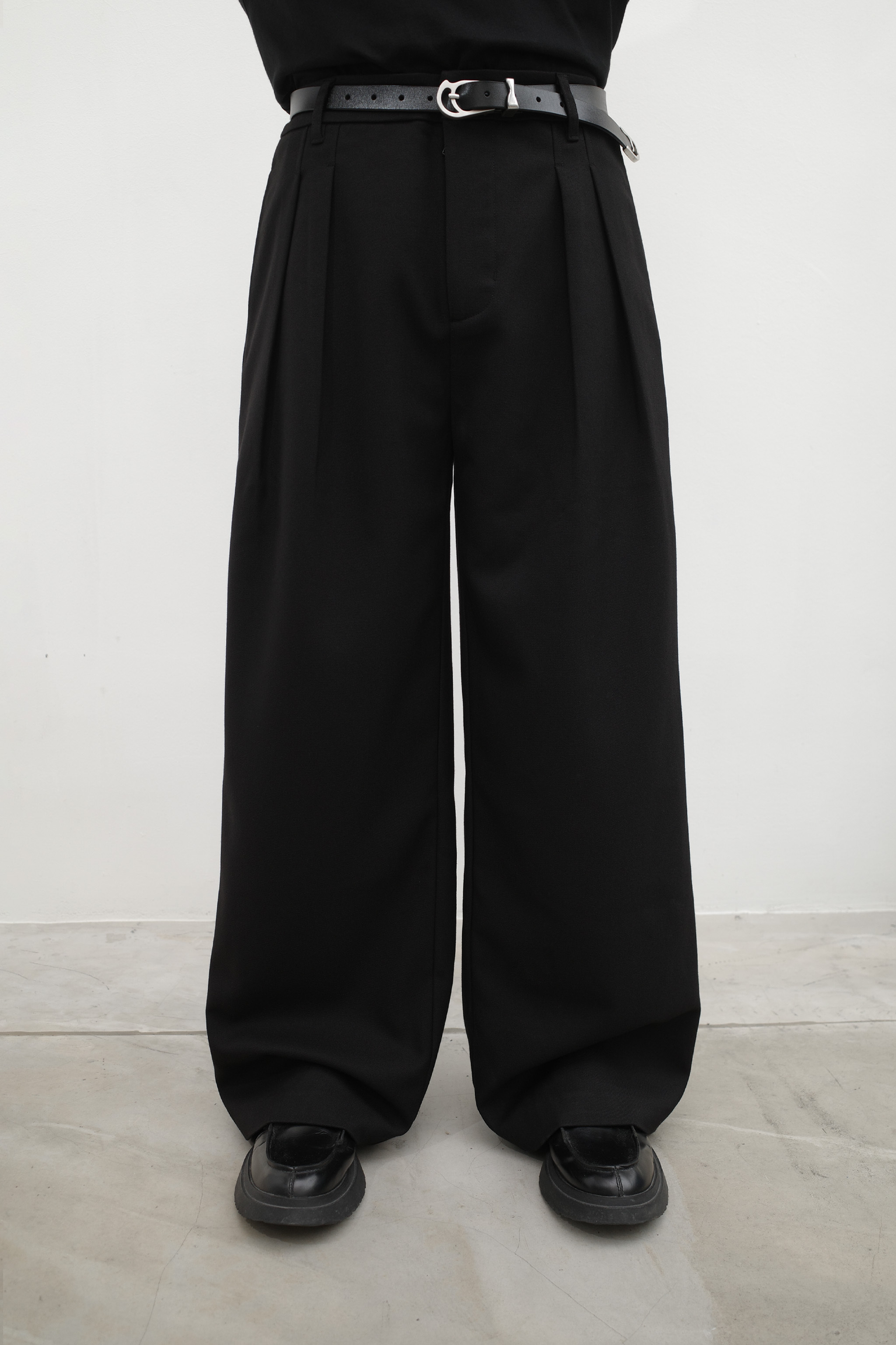 Anonymous Talking｜F25-P02 – Wide-Legs Trousers (Black)
